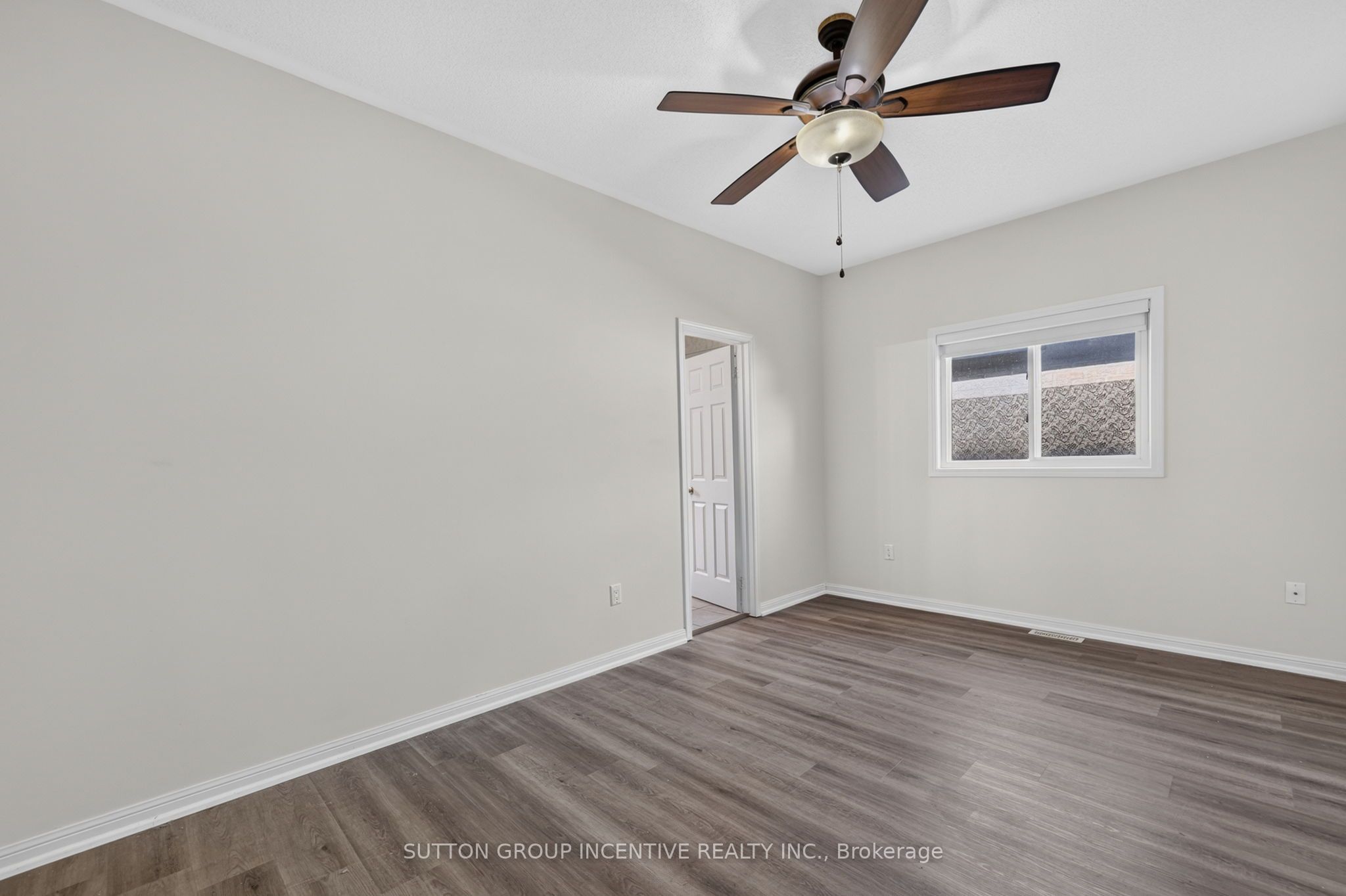 116 Sun King Crescent Property Photo 36