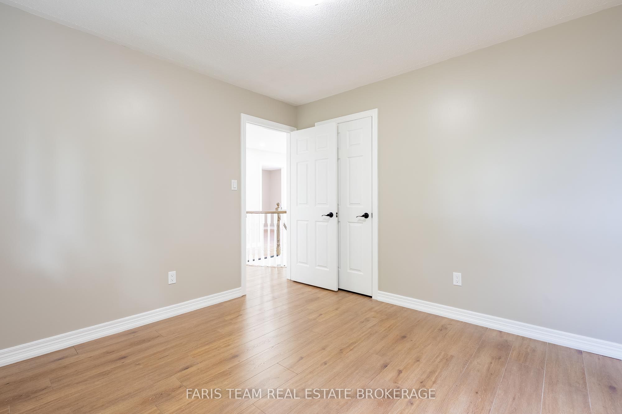 186 Ferndale Drive S Property Photo 27