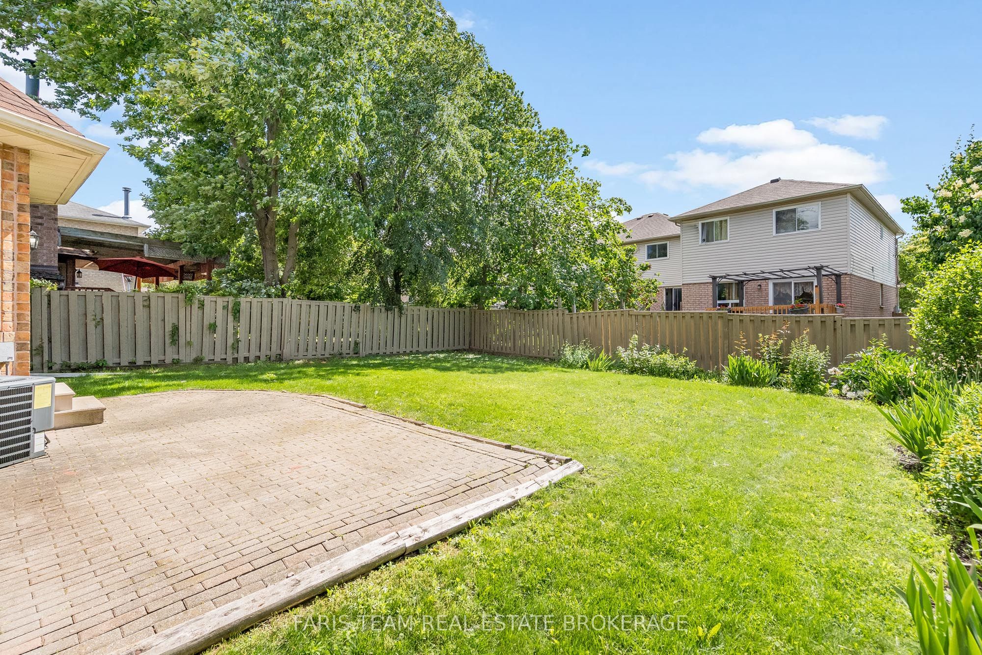 186 Ferndale Drive S Property Photo 38