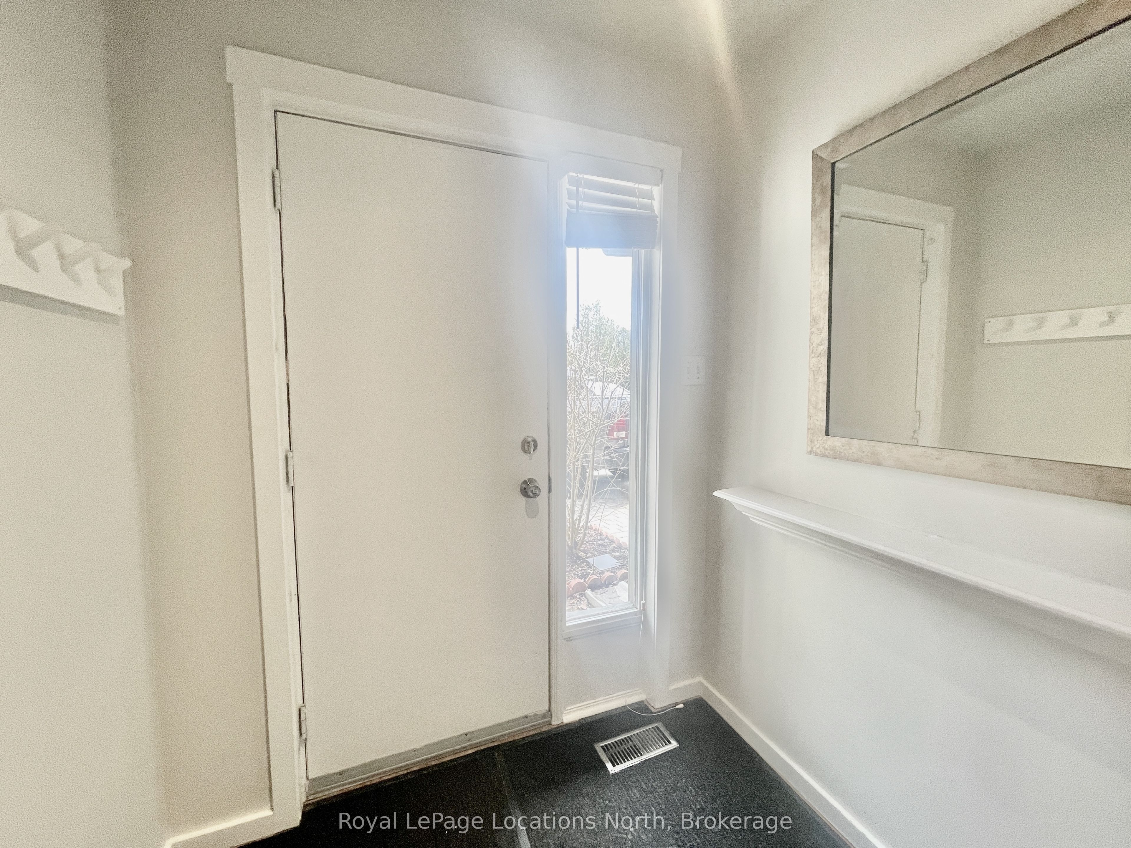 149 Fairway Crescent 71 Property Photo 2