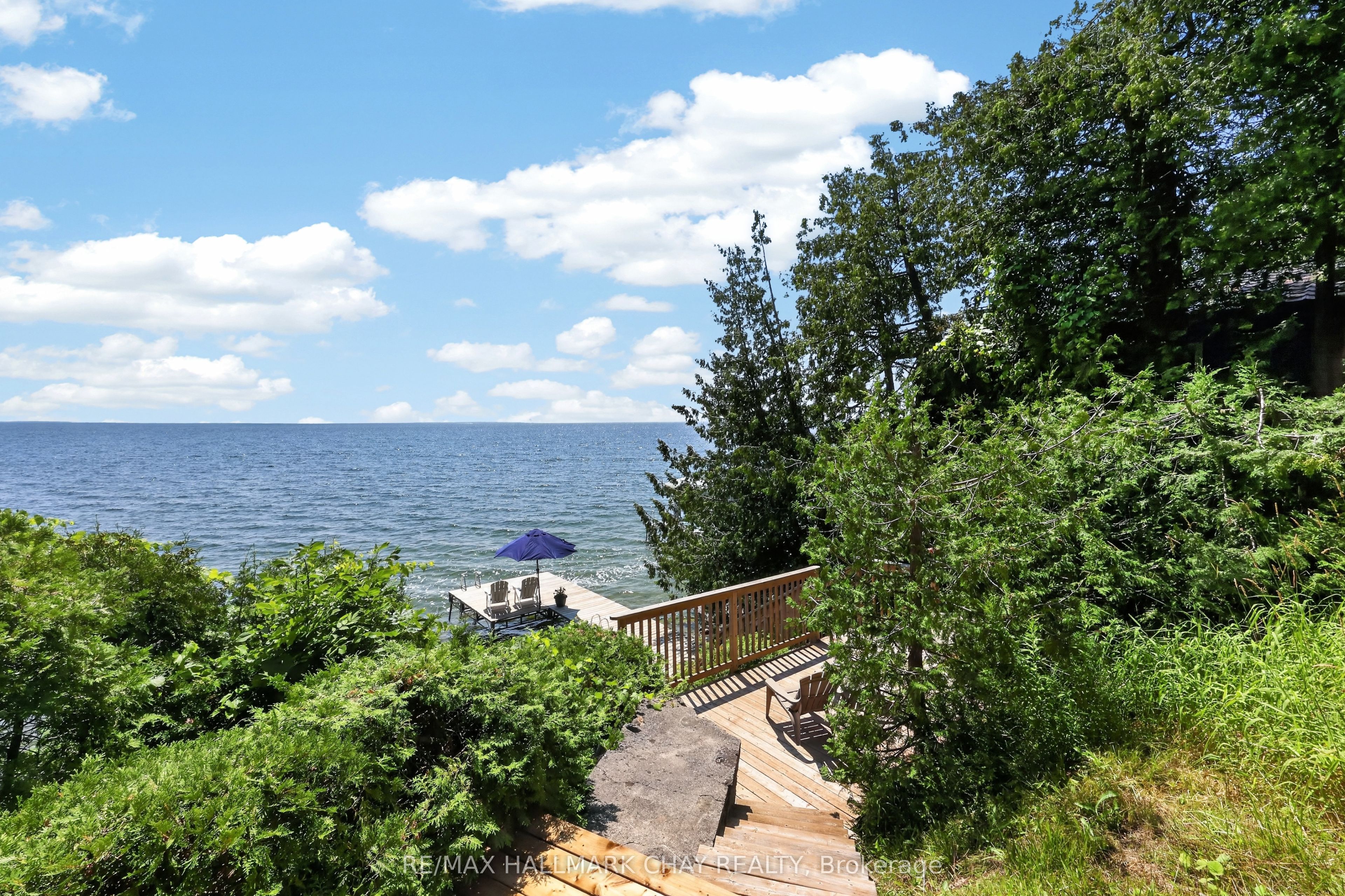 2289 Lakeshore Road E Property Photo 4