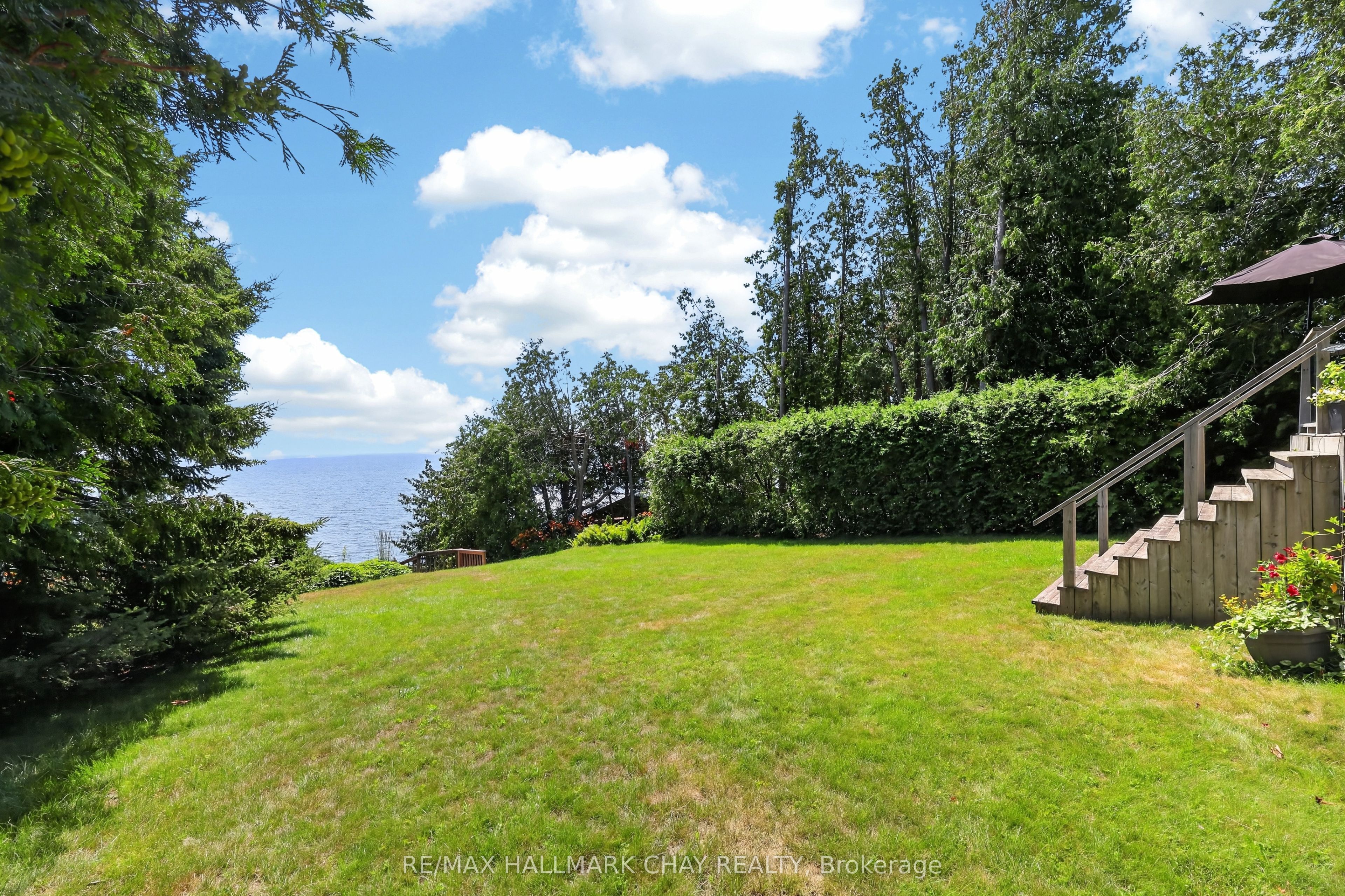 2289 Lakeshore Road E Property Photo 6