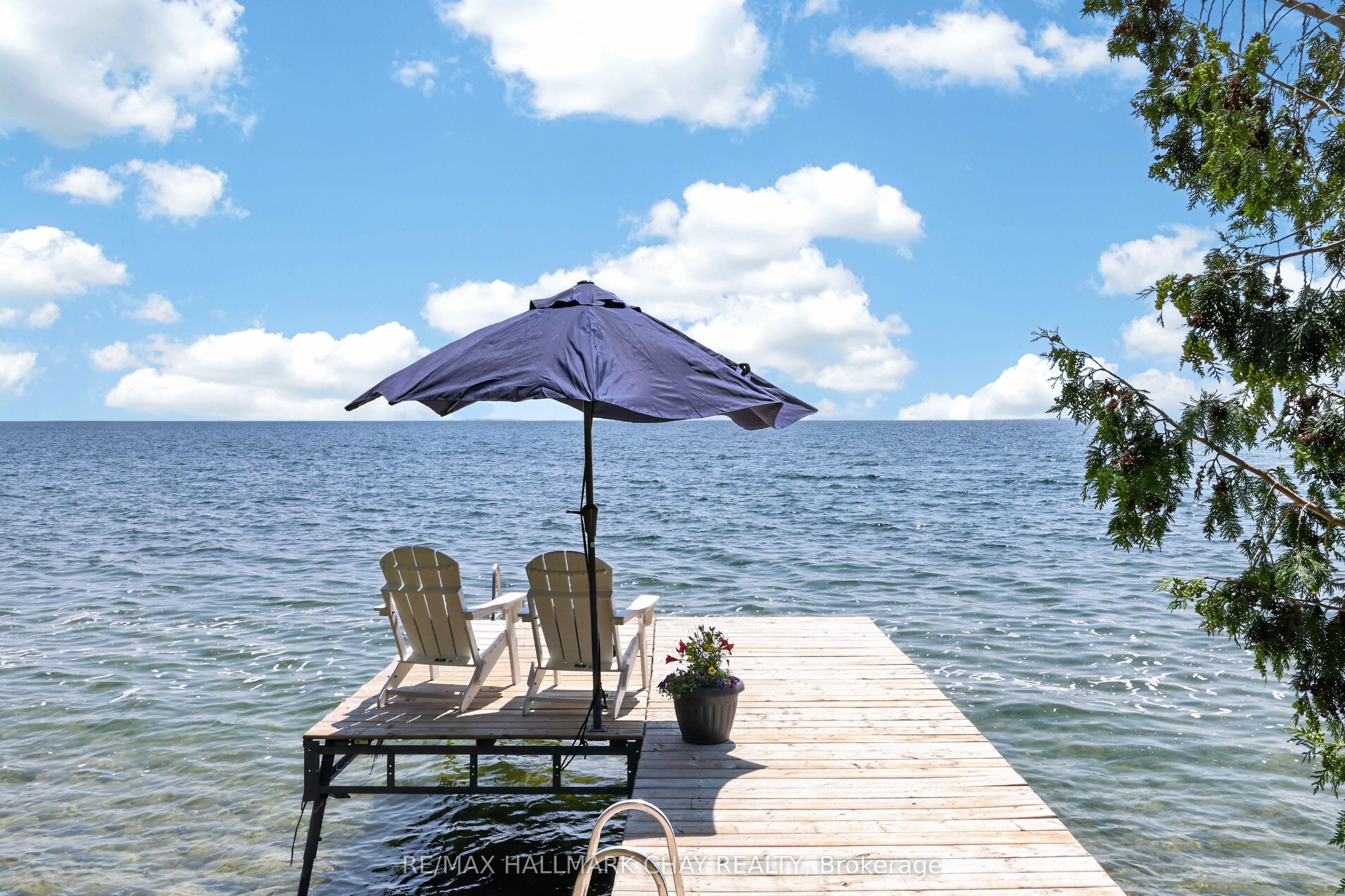 2289 Lakeshore Road E Property Photo 7
