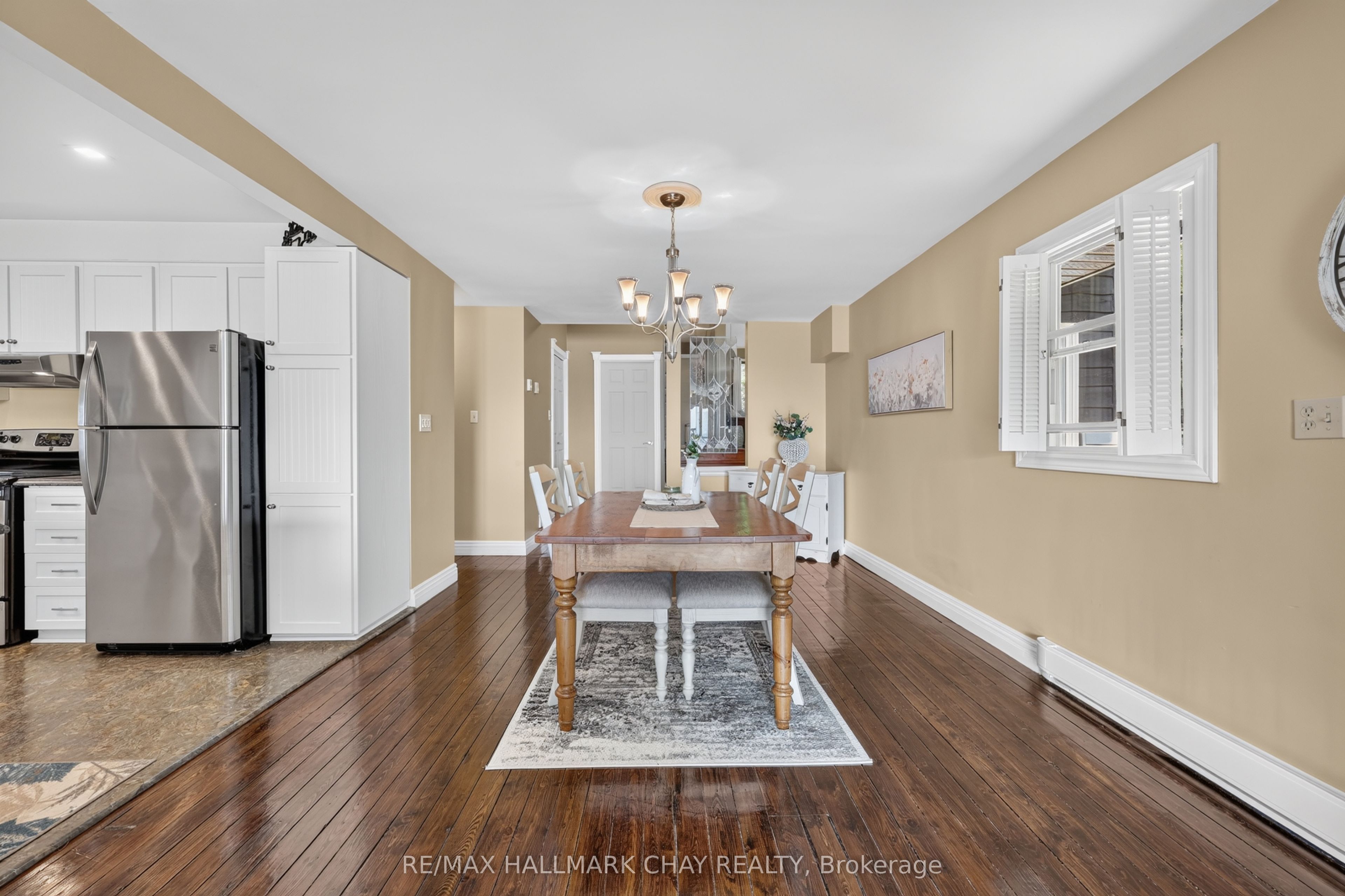 2289 Lakeshore Road E Property Photo 21