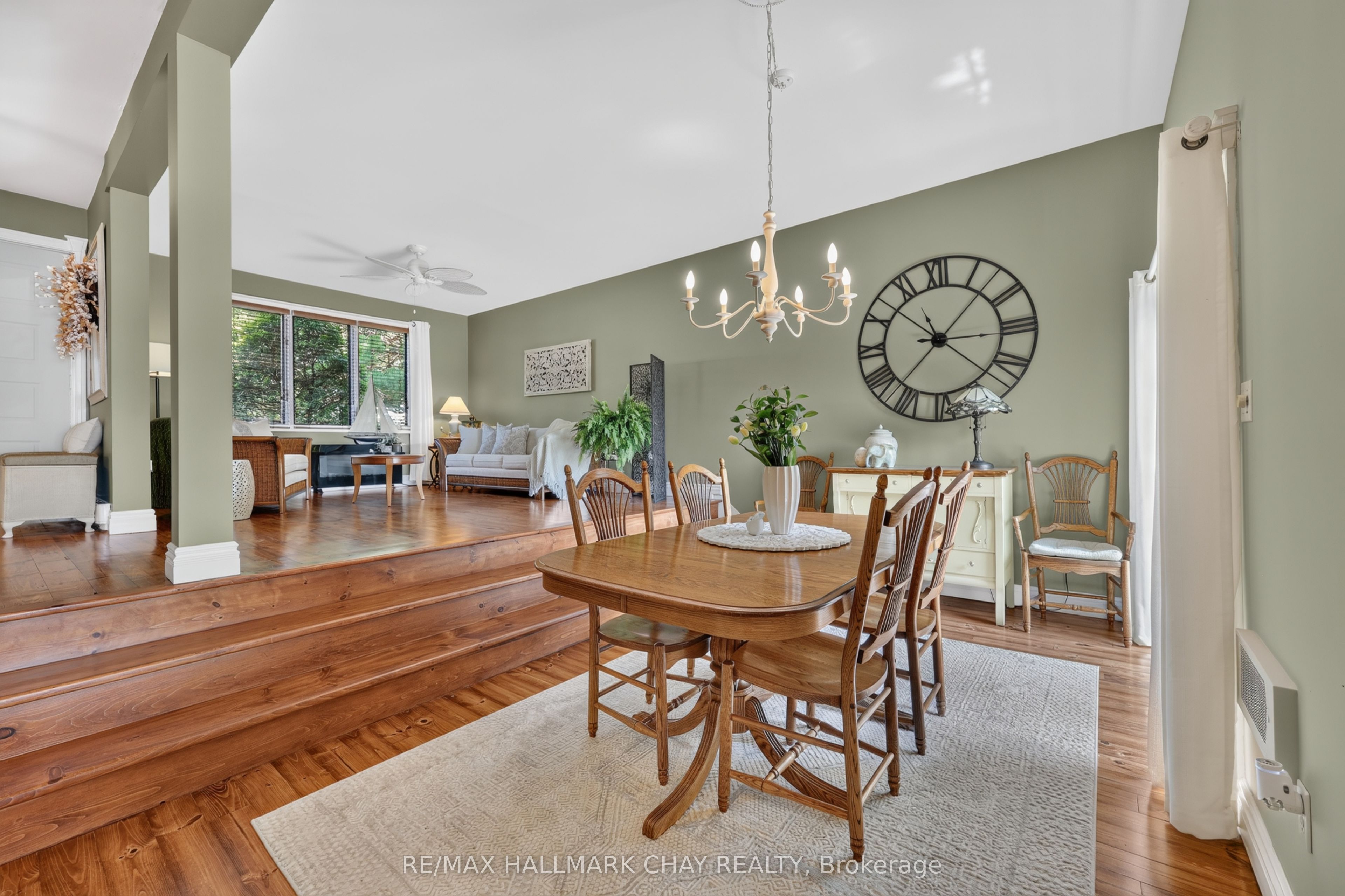 2289 Lakeshore Road E Property Photo 30
