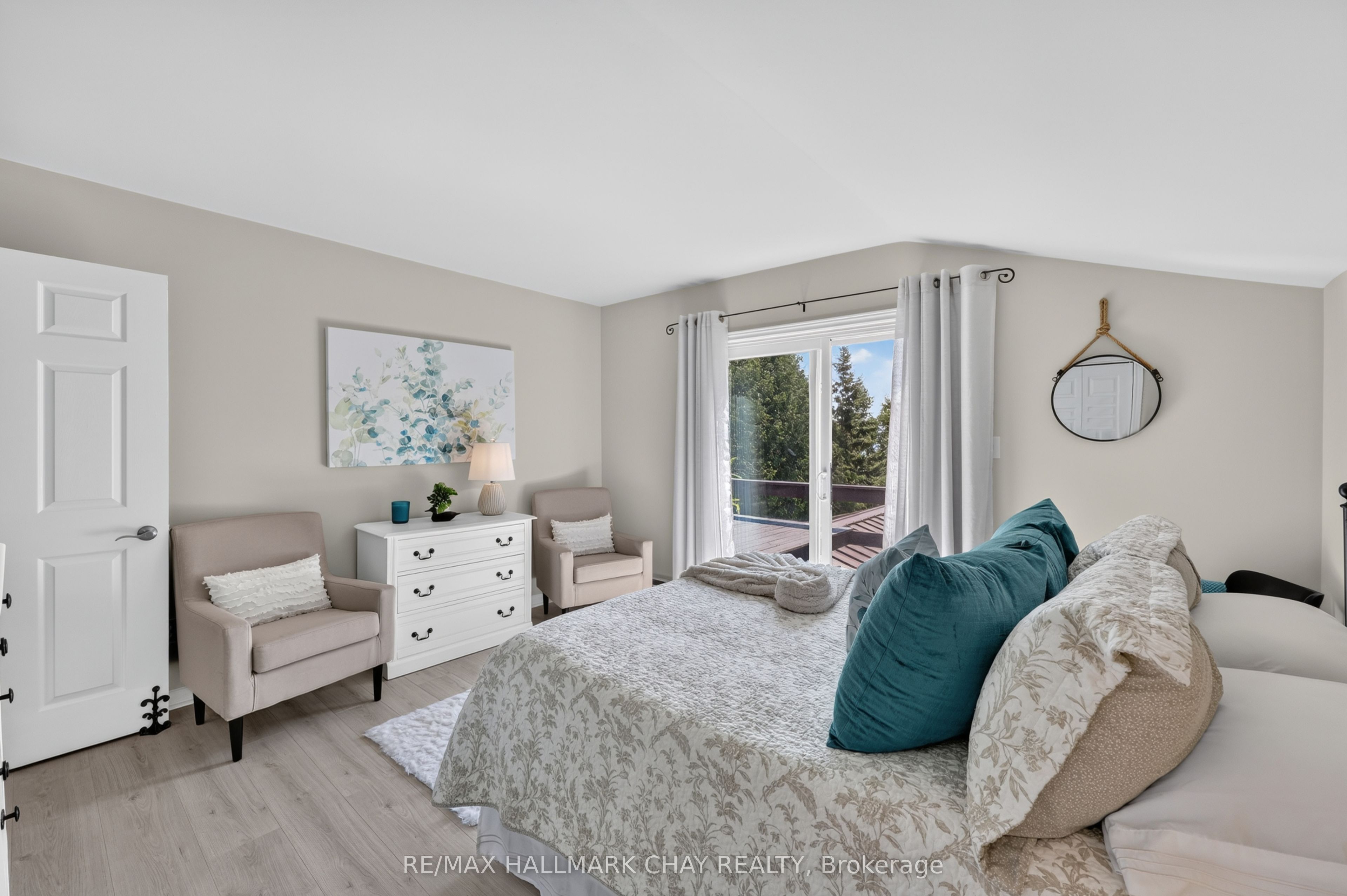 2289 Lakeshore Road E Property Photo 42
