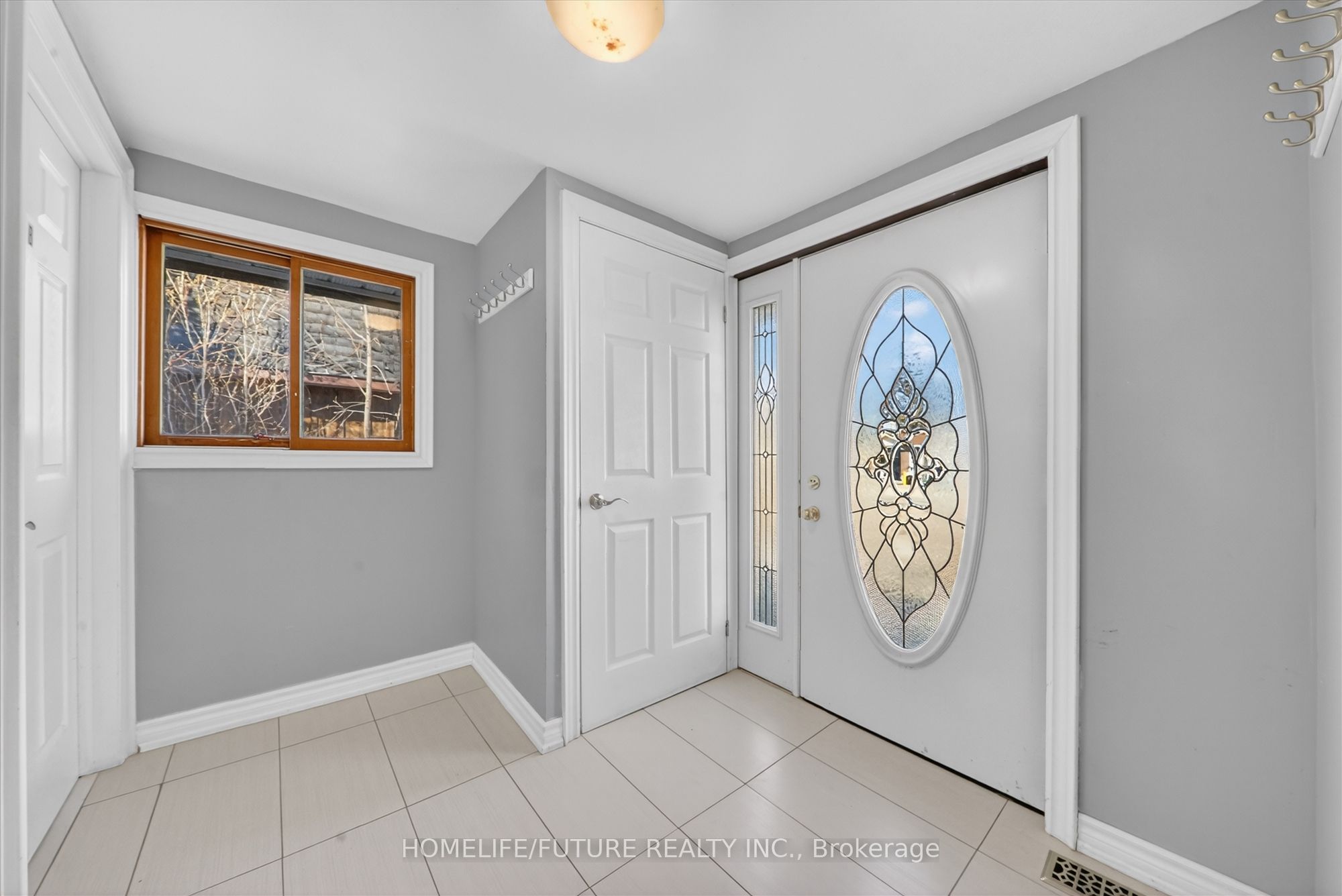 1200 Mosley Street Property Photo 6