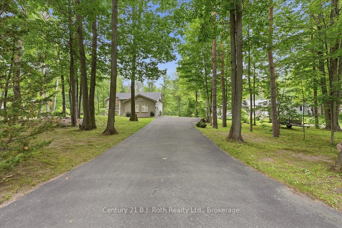 1439 Chapman Road Property Photo 3