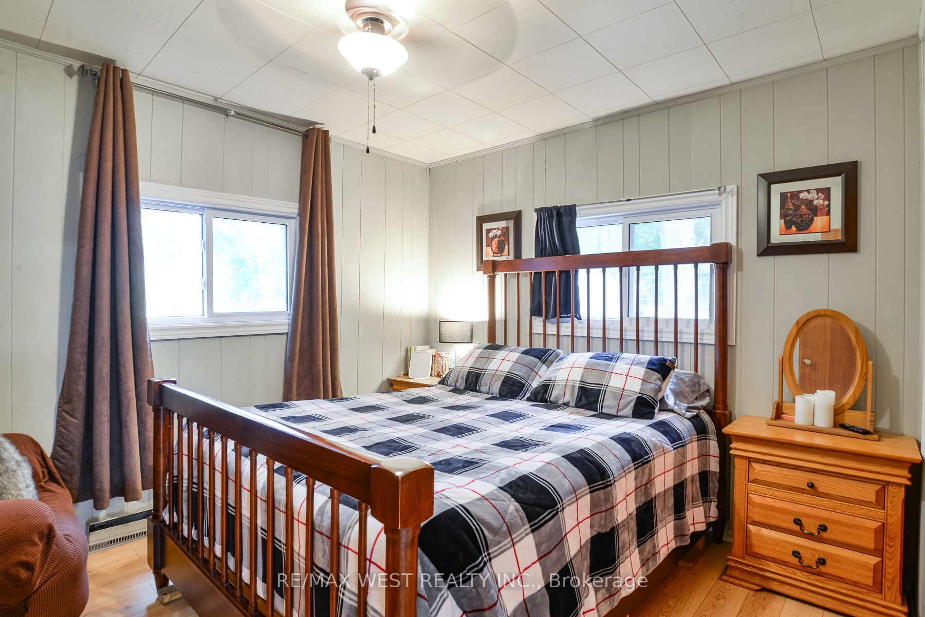 1072 Sylvan Glen Drive Property Photo 3