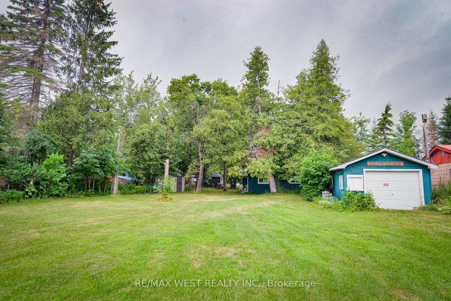 1072 Sylvan Glen Drive Property Photo 8