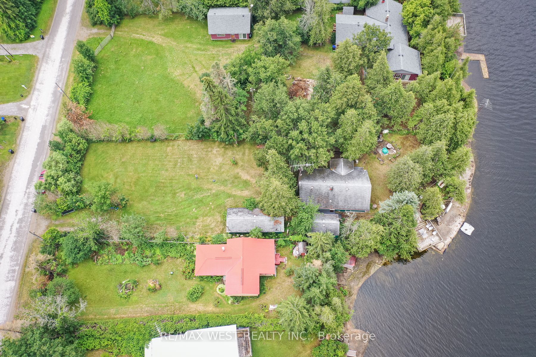 1072 Sylvan Glen Drive Property Photo 10