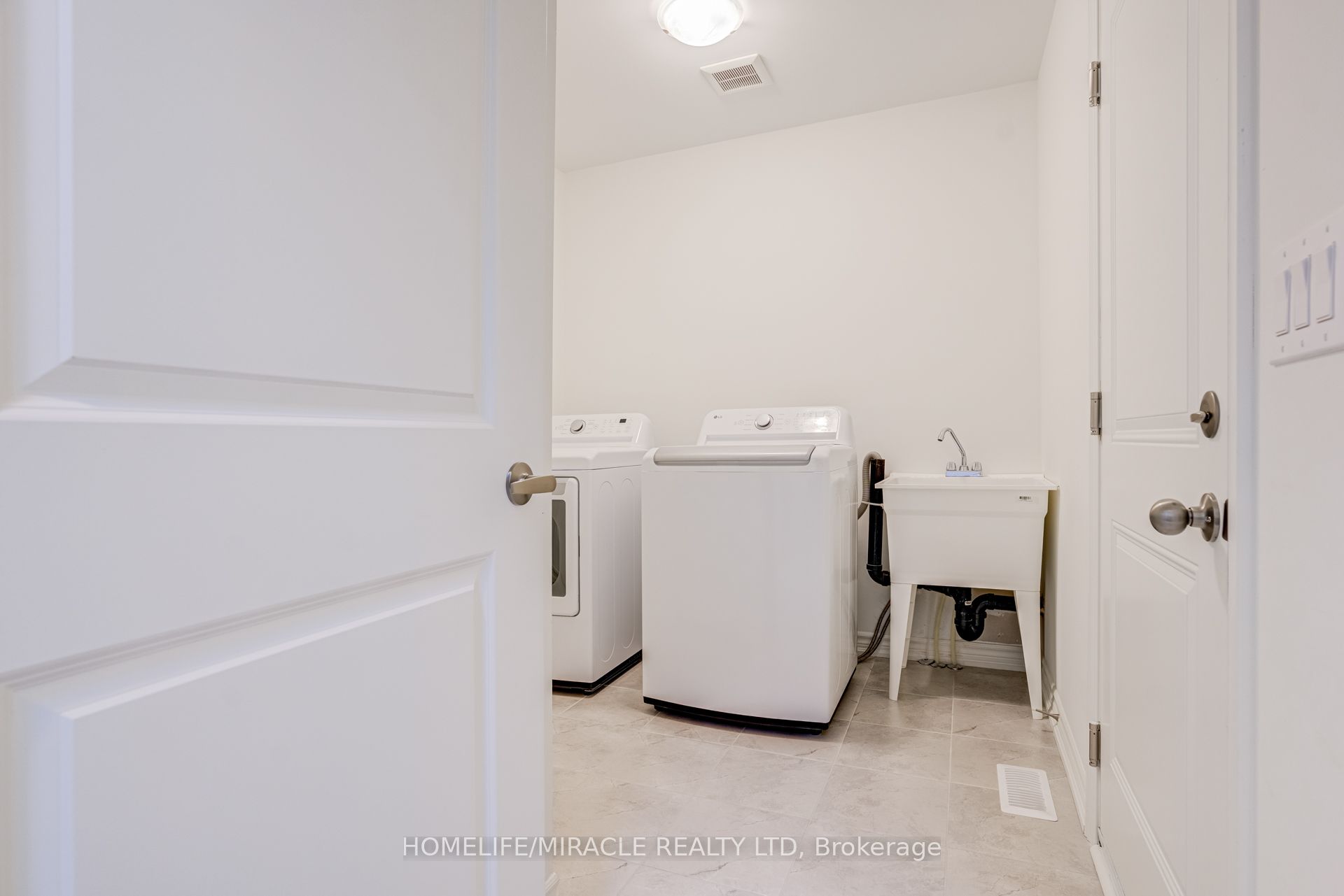 14 Sassafras Road Property Photo 31