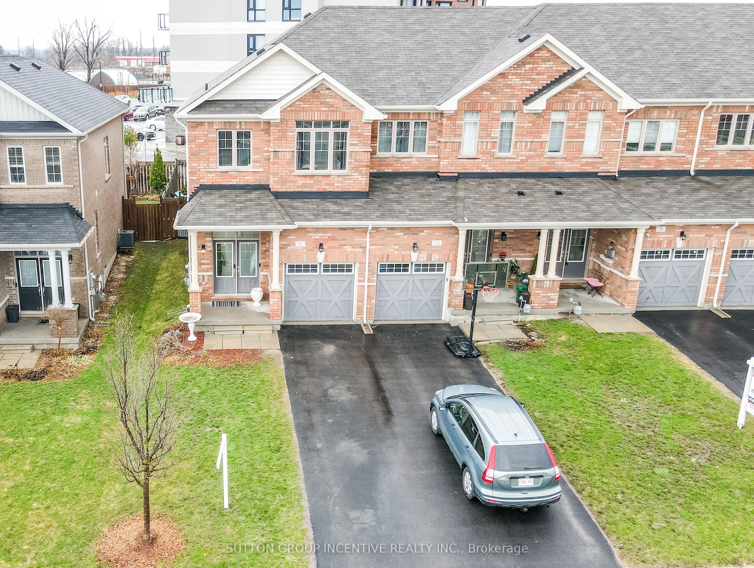 52 Snelgrove Crescent Property Photo 2