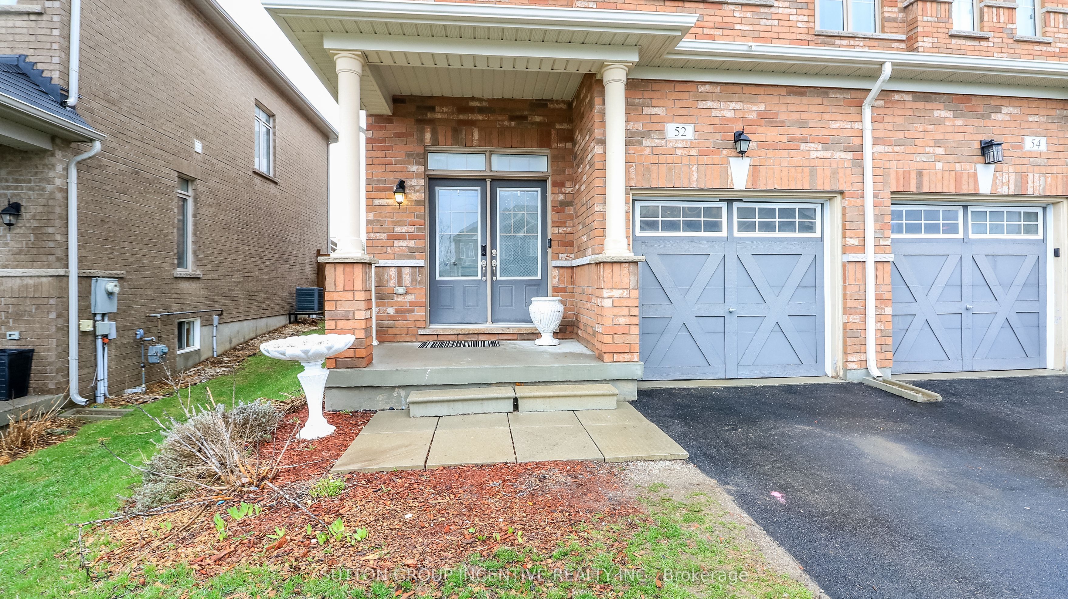 52 Snelgrove Crescent Property Photo 3