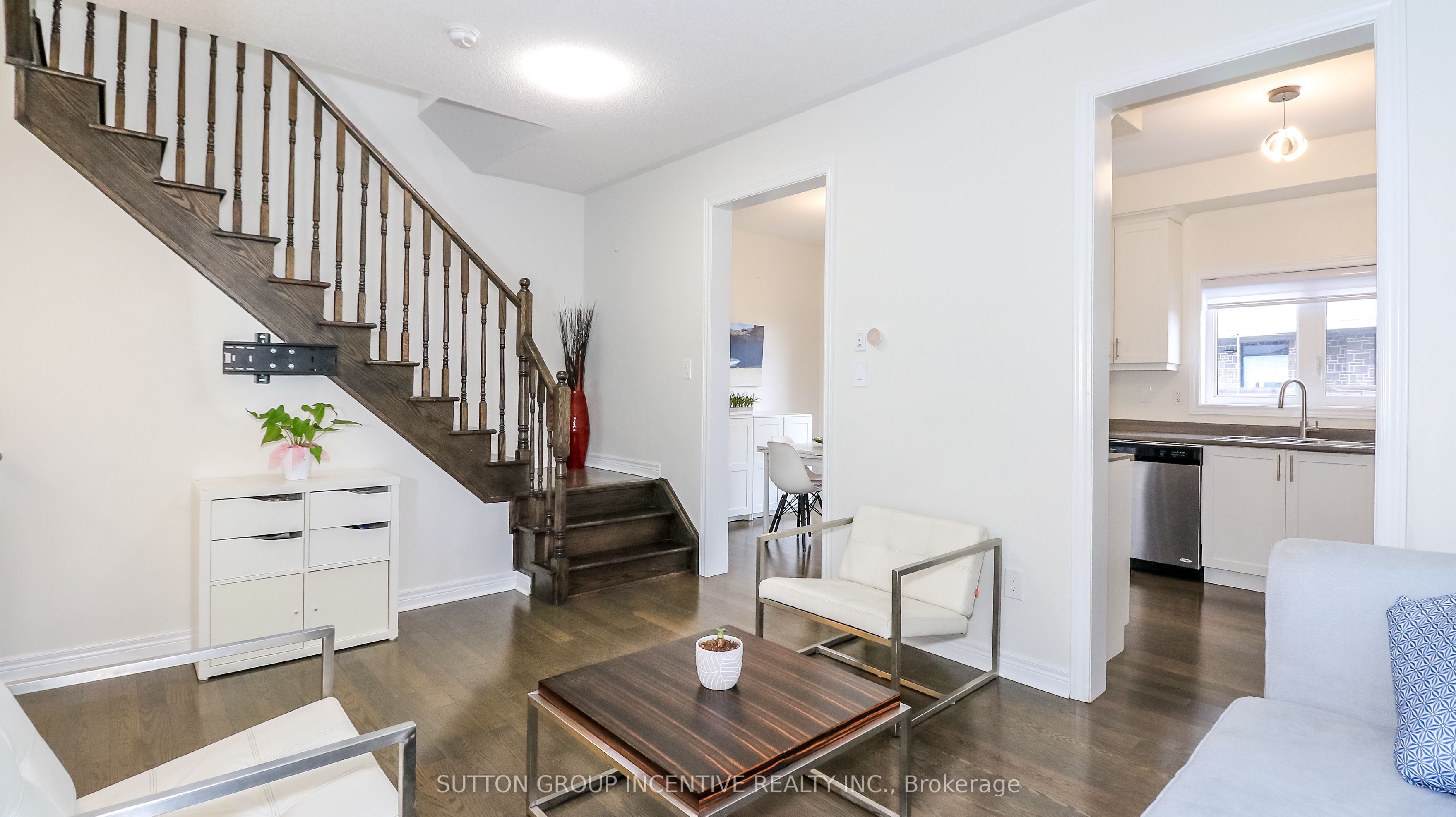 52 Snelgrove Crescent Property Photo 7