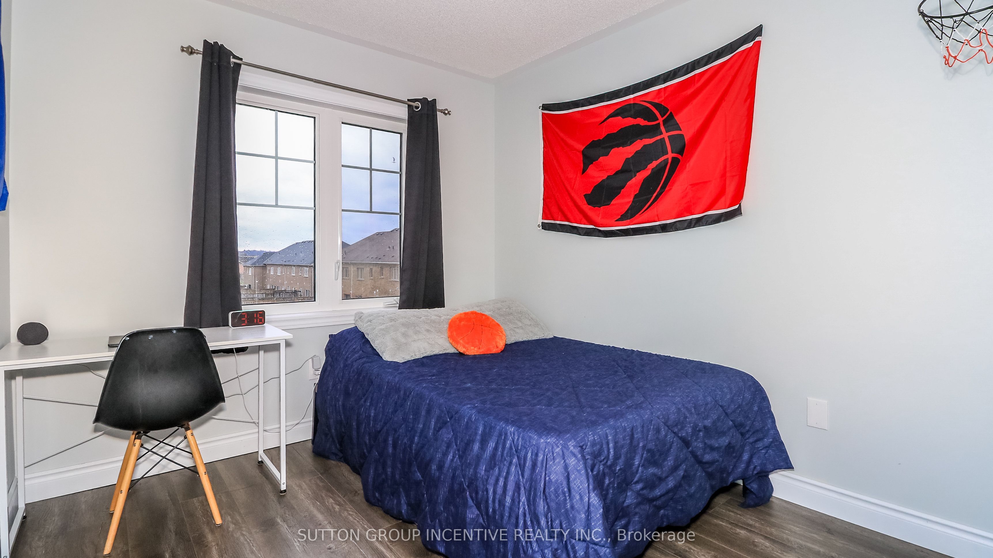 52 Snelgrove Crescent Property Photo 18