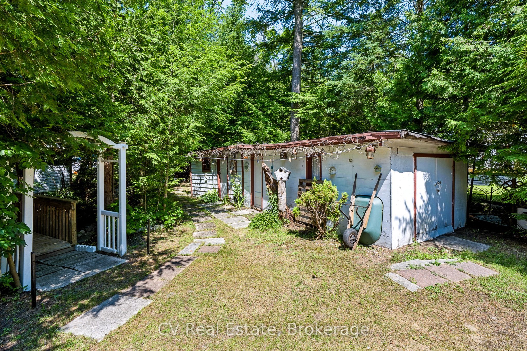 10 Brookside Drive Property Photo 36