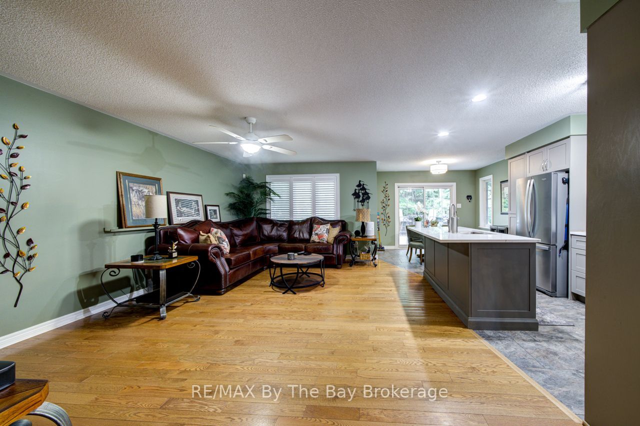 22 Downer Crescent Property Photo 9