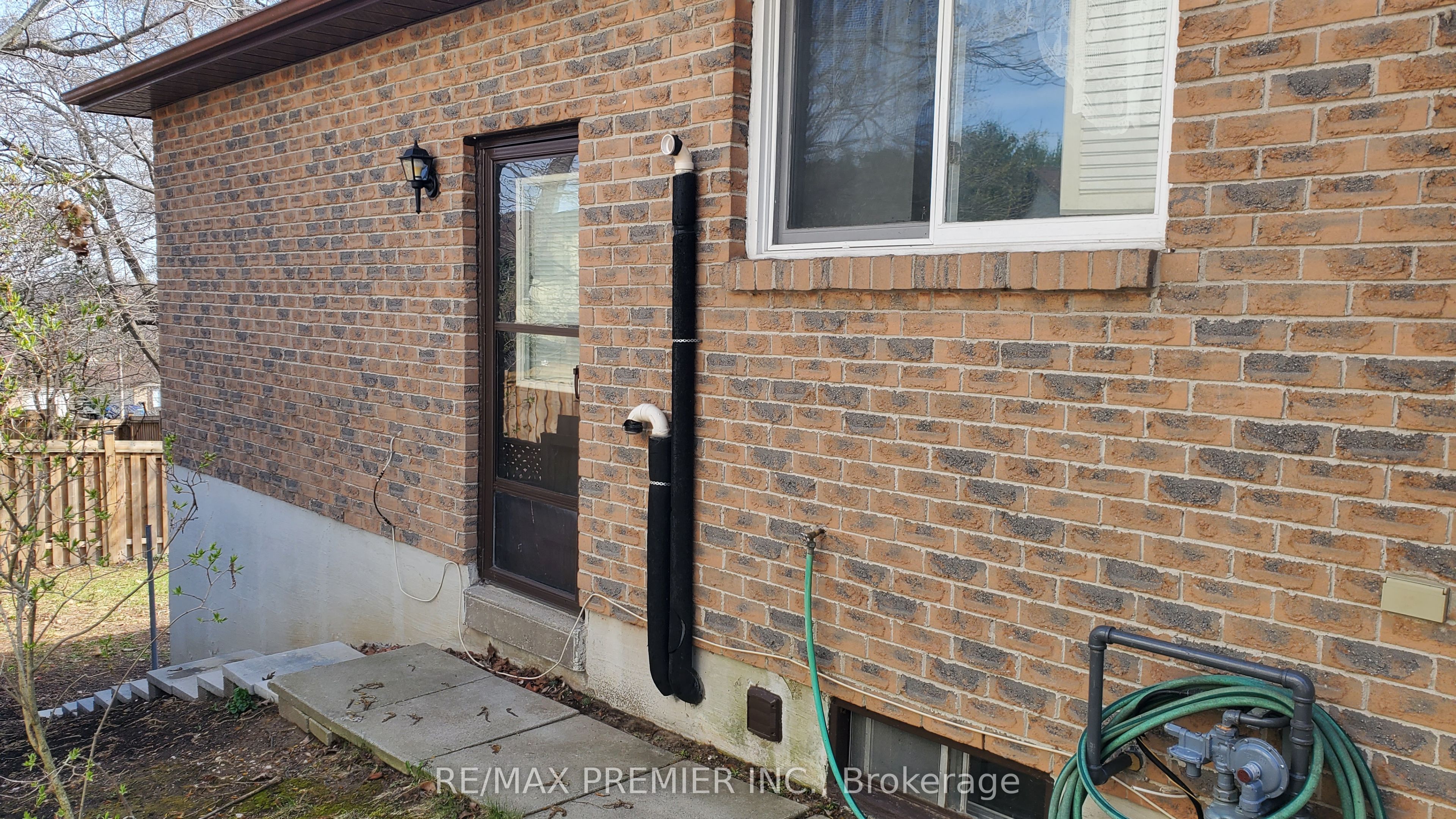 77 Fox Run Bsmt Property Photo 2