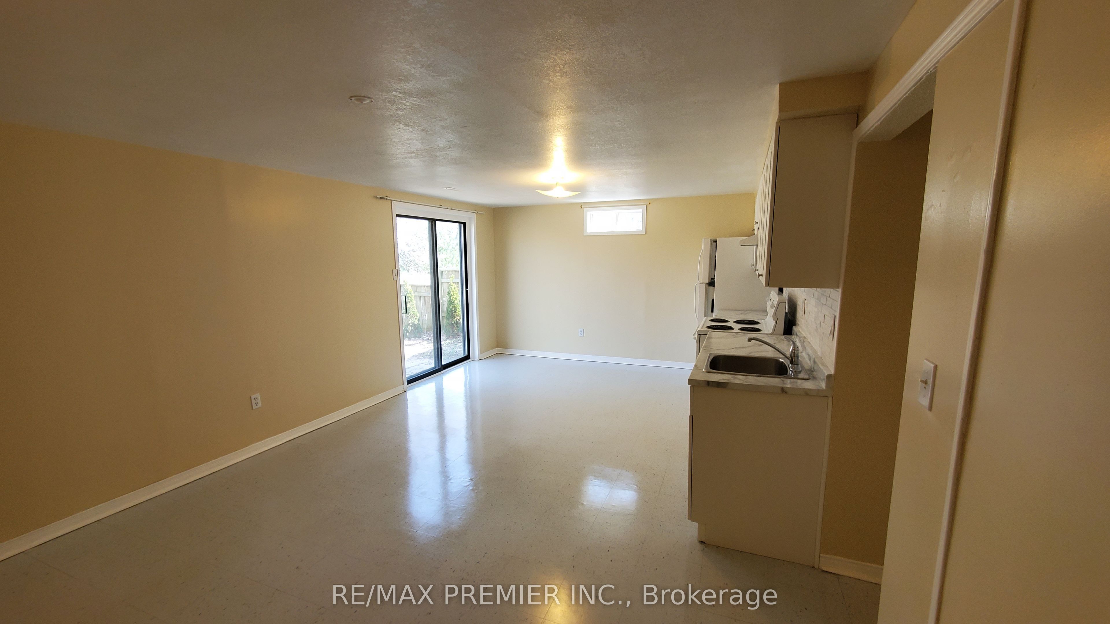 77 Fox Run Bsmt Property Photo 5