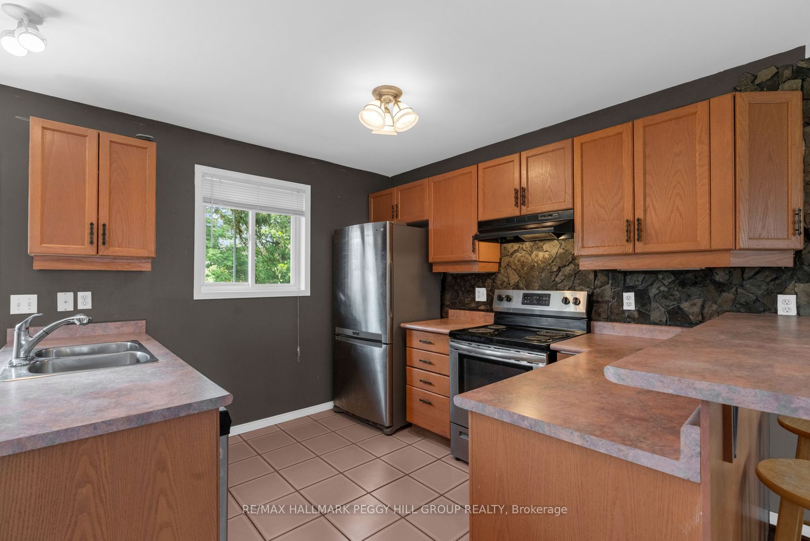 42 Kell Place Property Photo 5