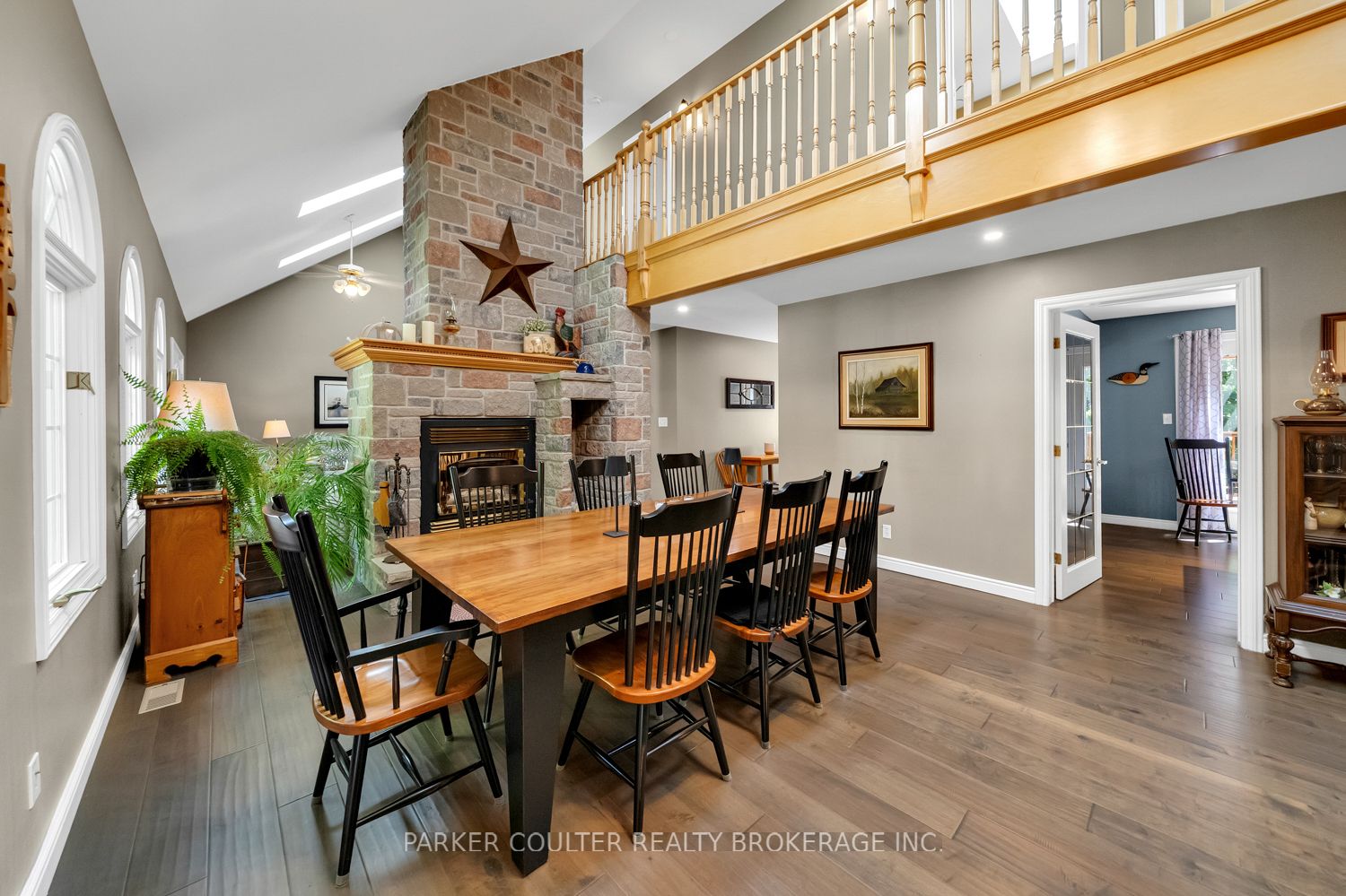 2645 Warminster Road Property Photo 8