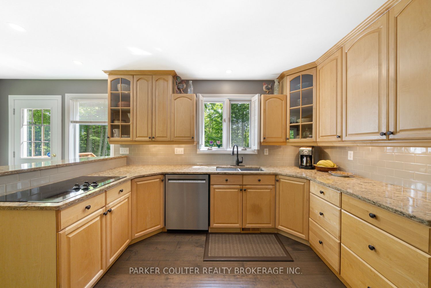 2645 Warminster Road Property Photo 10