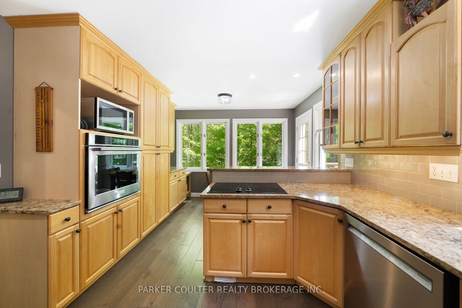 2645 Warminster Road Property Photo 12