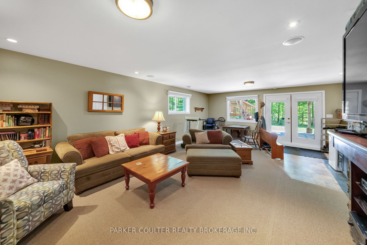2645 Warminster Road Property Photo 31
