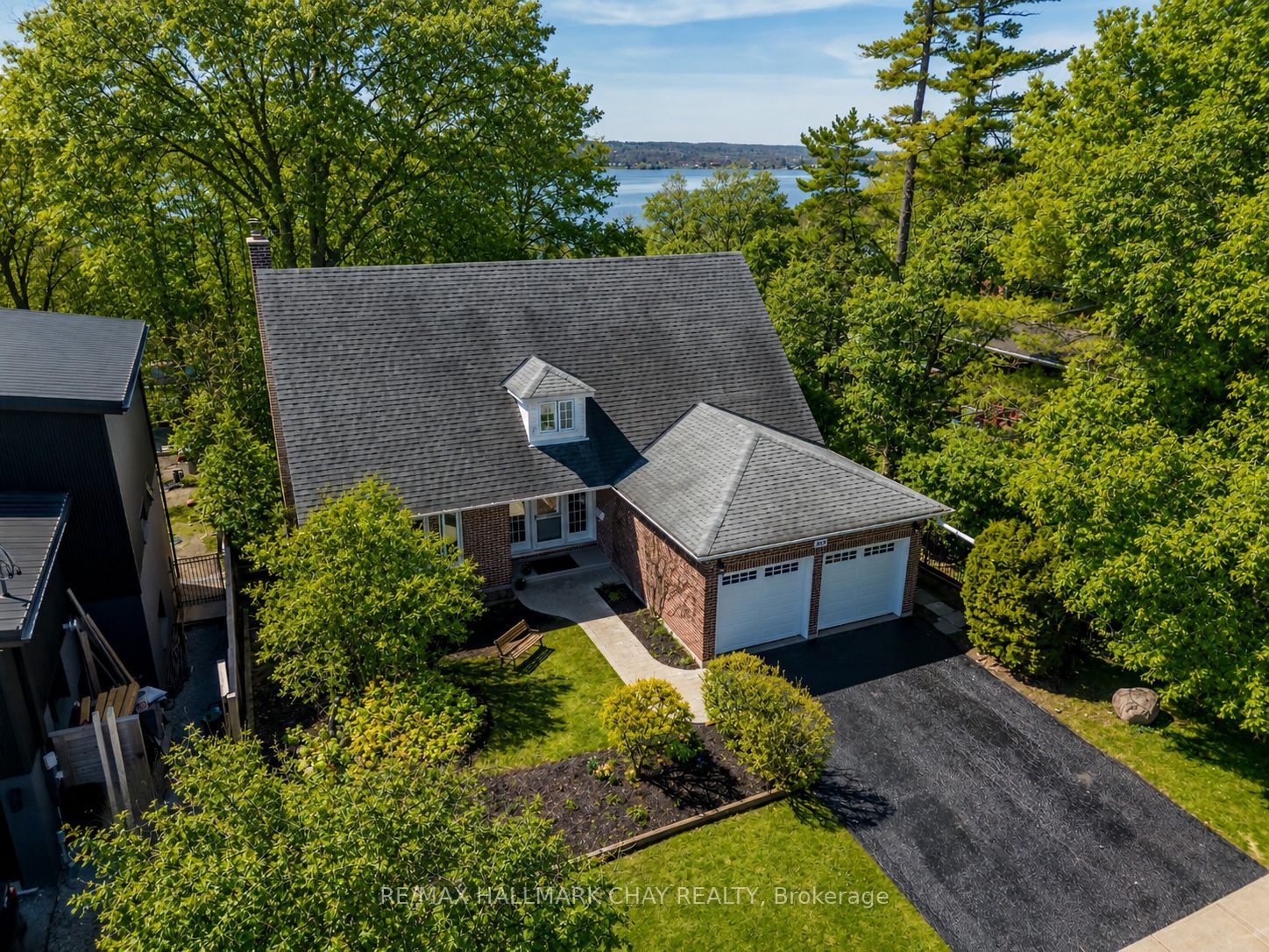365 Codrington Street Property Photo 1