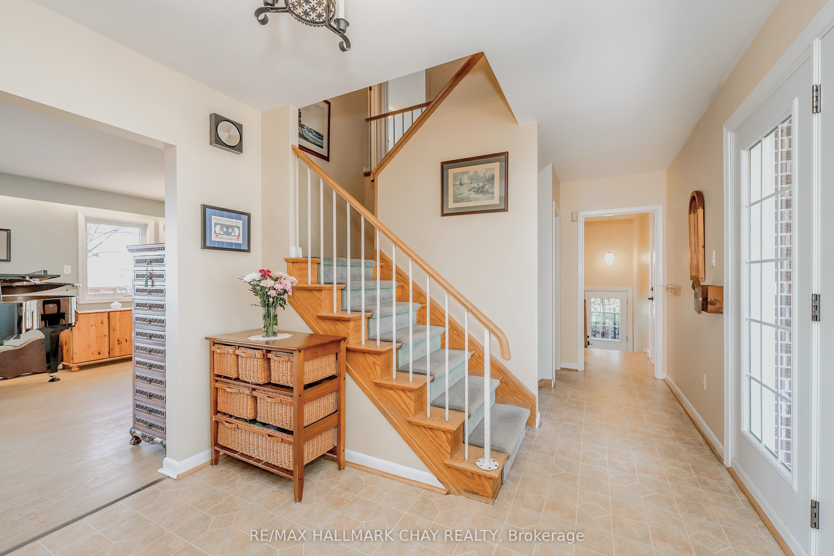 365 Codrington Street Property Photo 4