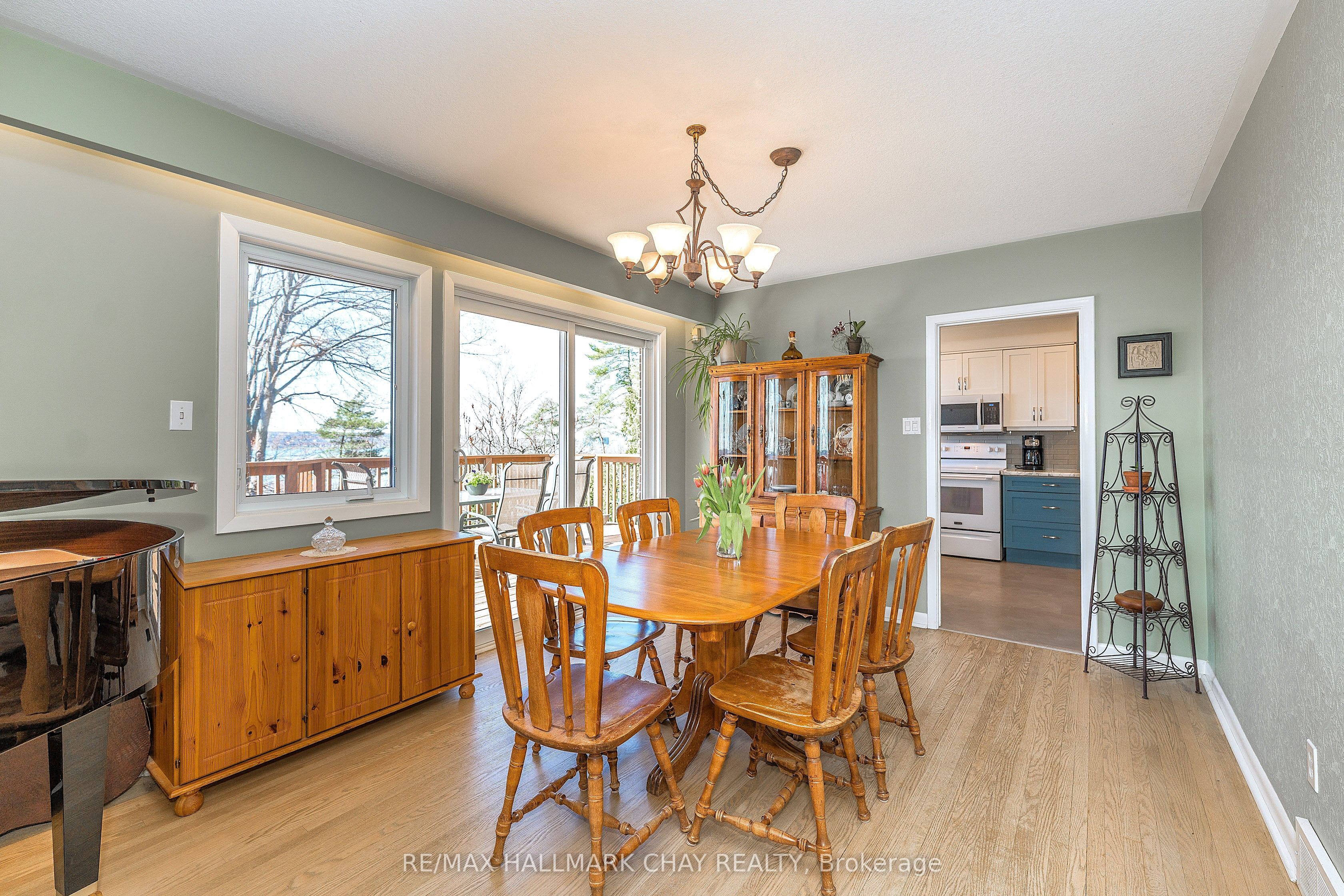 365 Codrington Street Property Photo 8