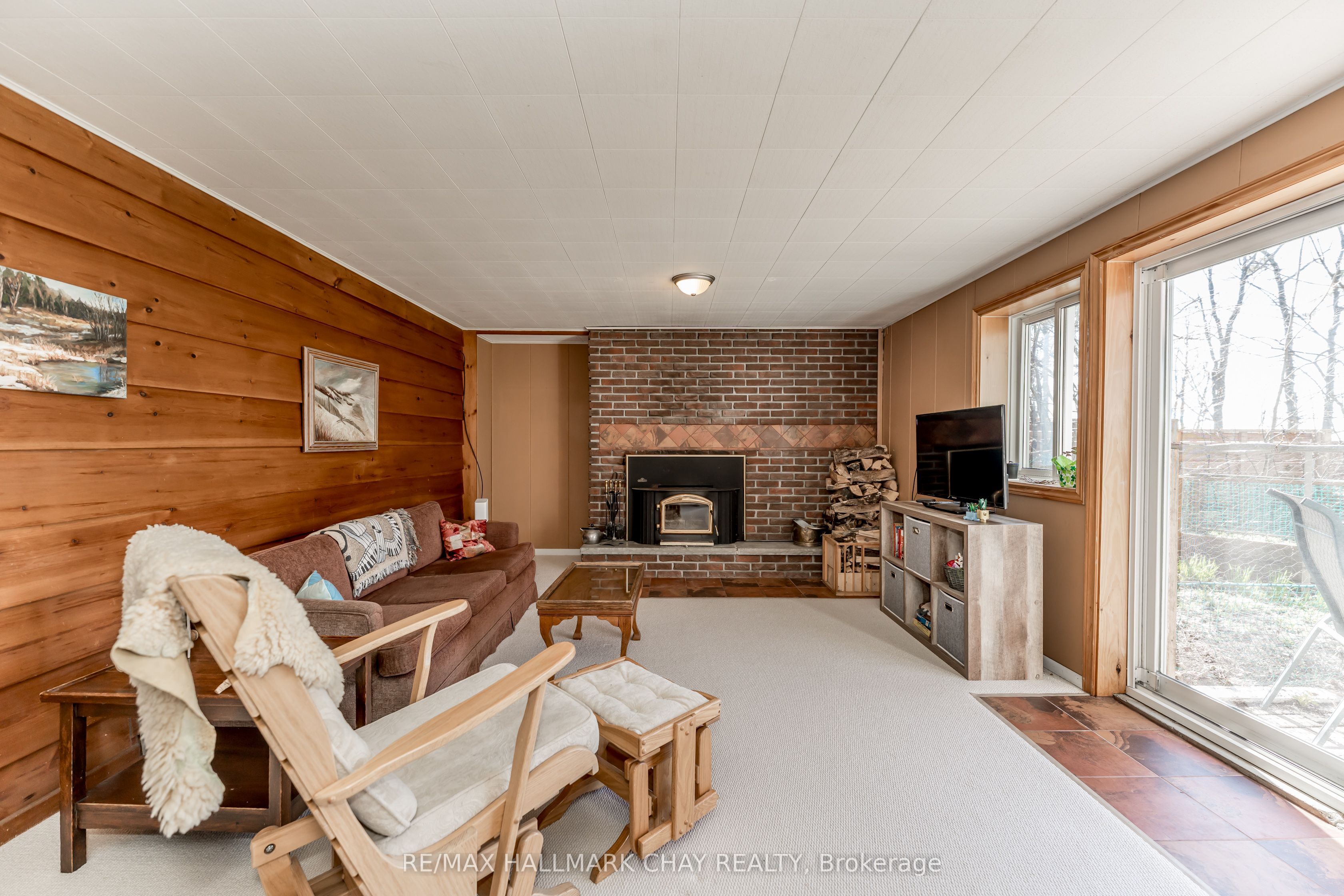 365 Codrington Street Property Photo 29