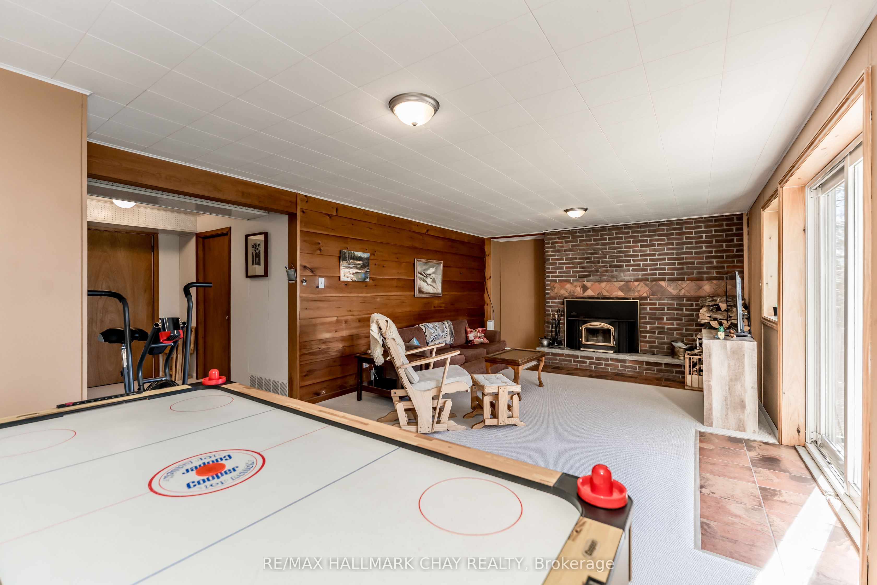 365 Codrington Street Property Photo 32