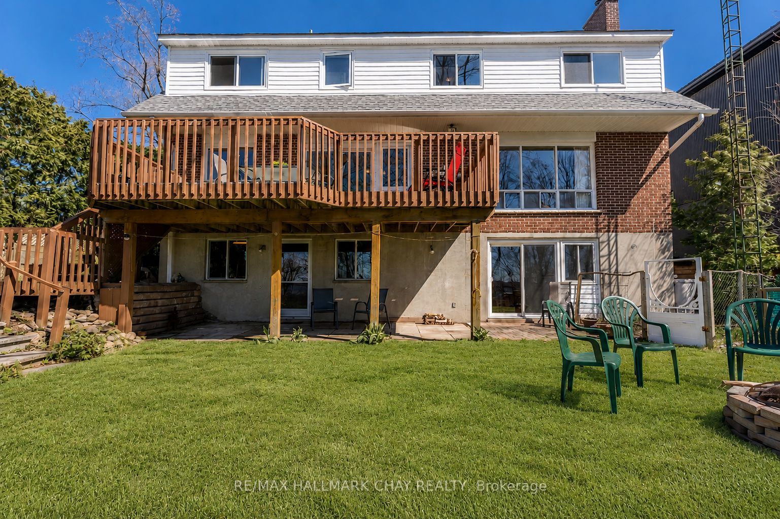 365 Codrington Street Property Photo 41
