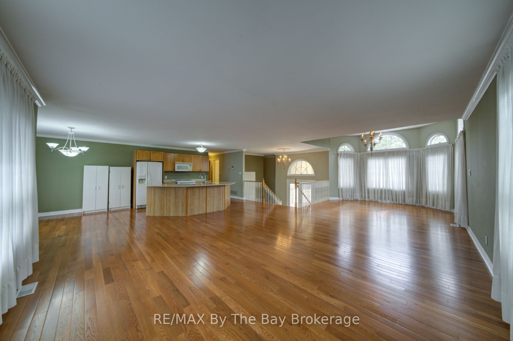 452 Ramblewood Drive Property Photo 8