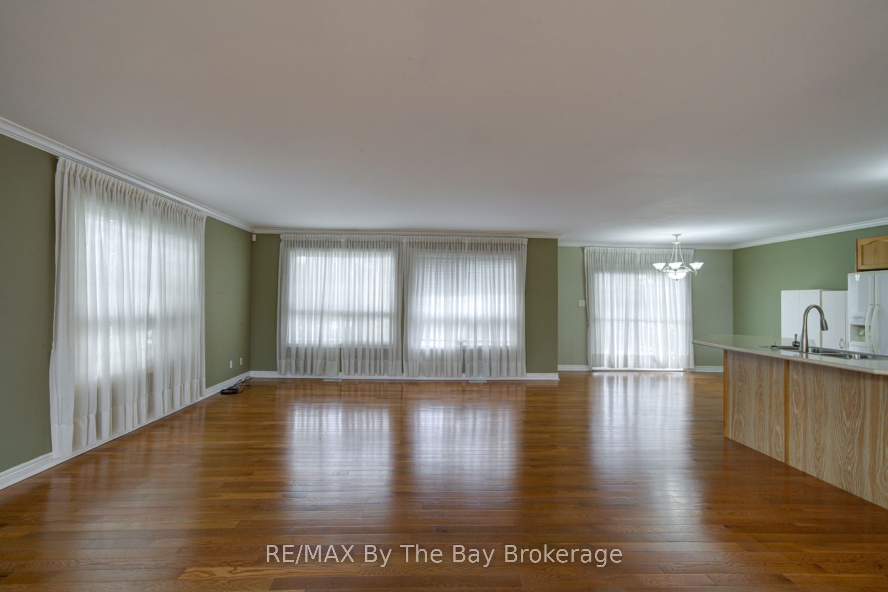 452 Ramblewood Drive Property Photo 13