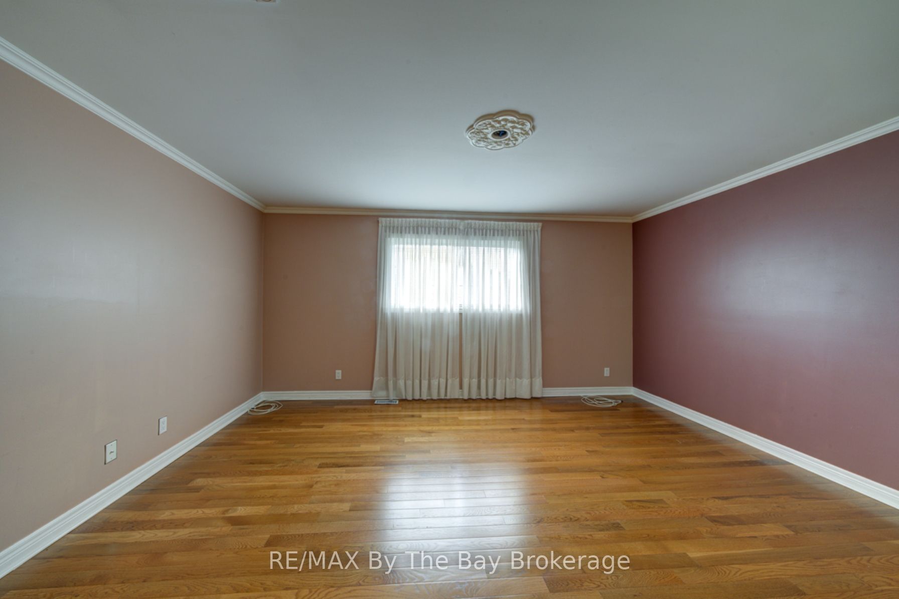 452 Ramblewood Drive Property Photo 14