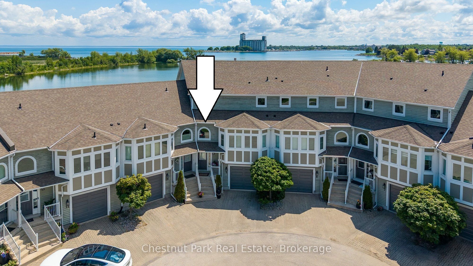 9 Cranberry Surf Property Photo 3