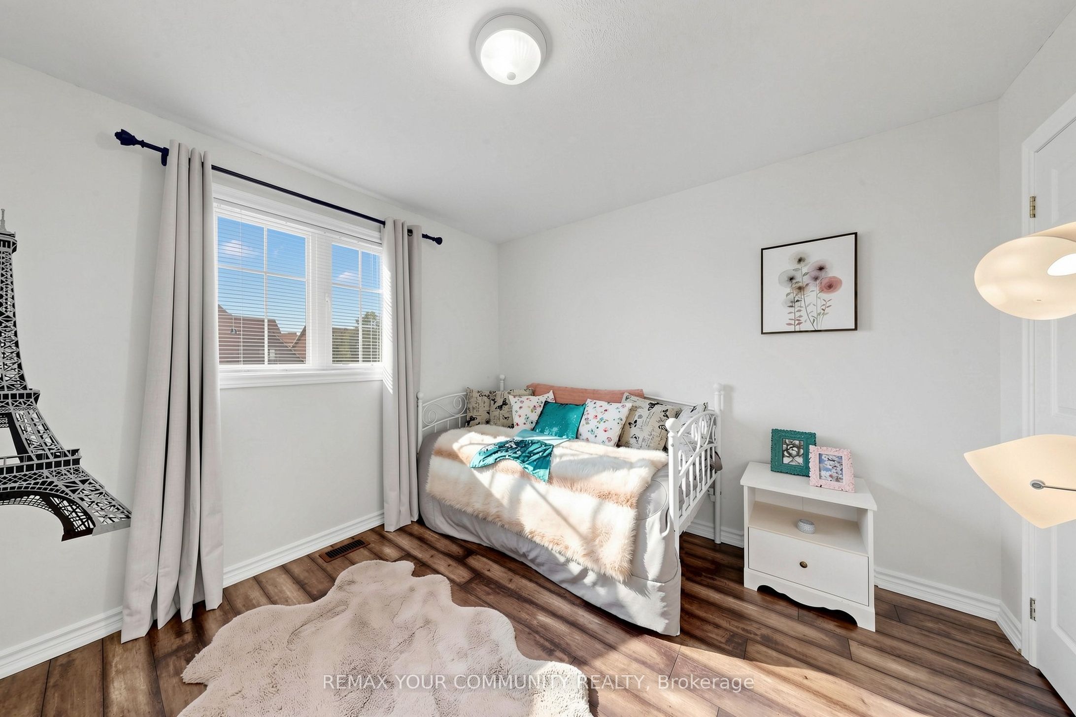 18 Davis Street Property Photo 33