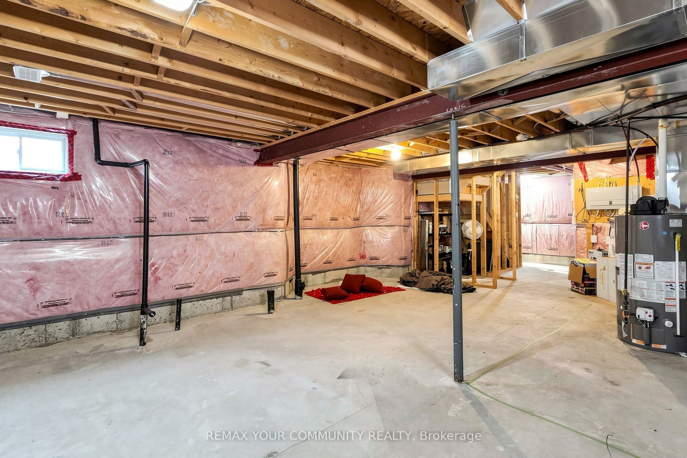 18 Davis Street Property Photo 38