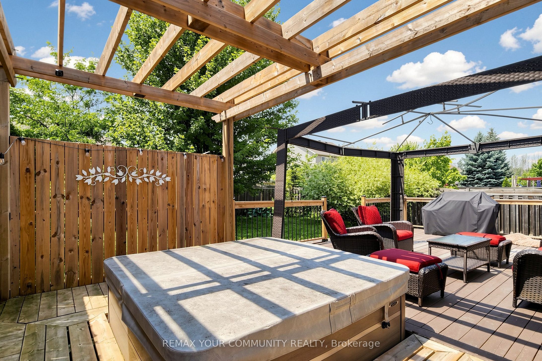 18 Davis Street Property Photo 45