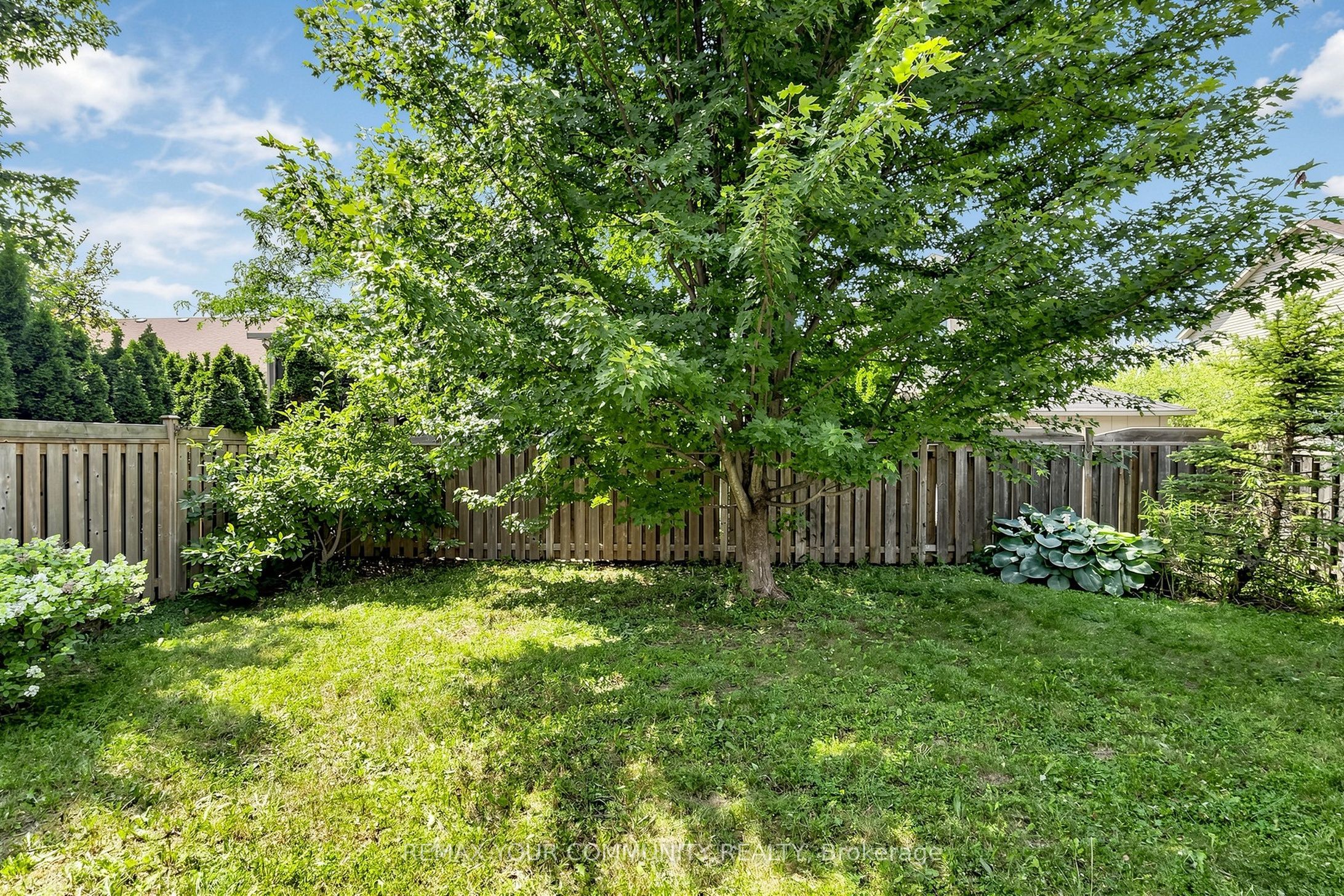 18 Davis Street Property Photo 50