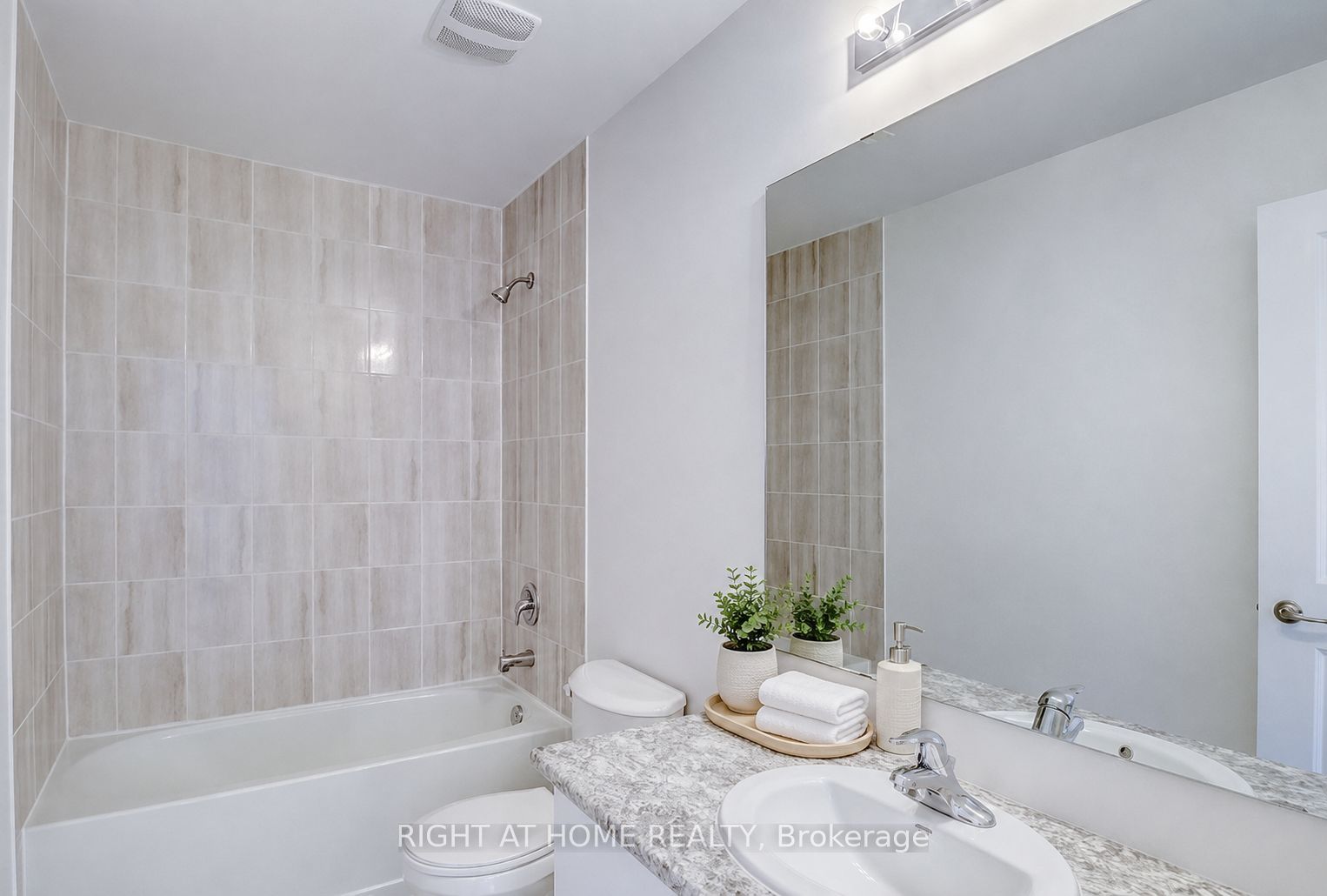 108 Nottingham Road Property Photo 6