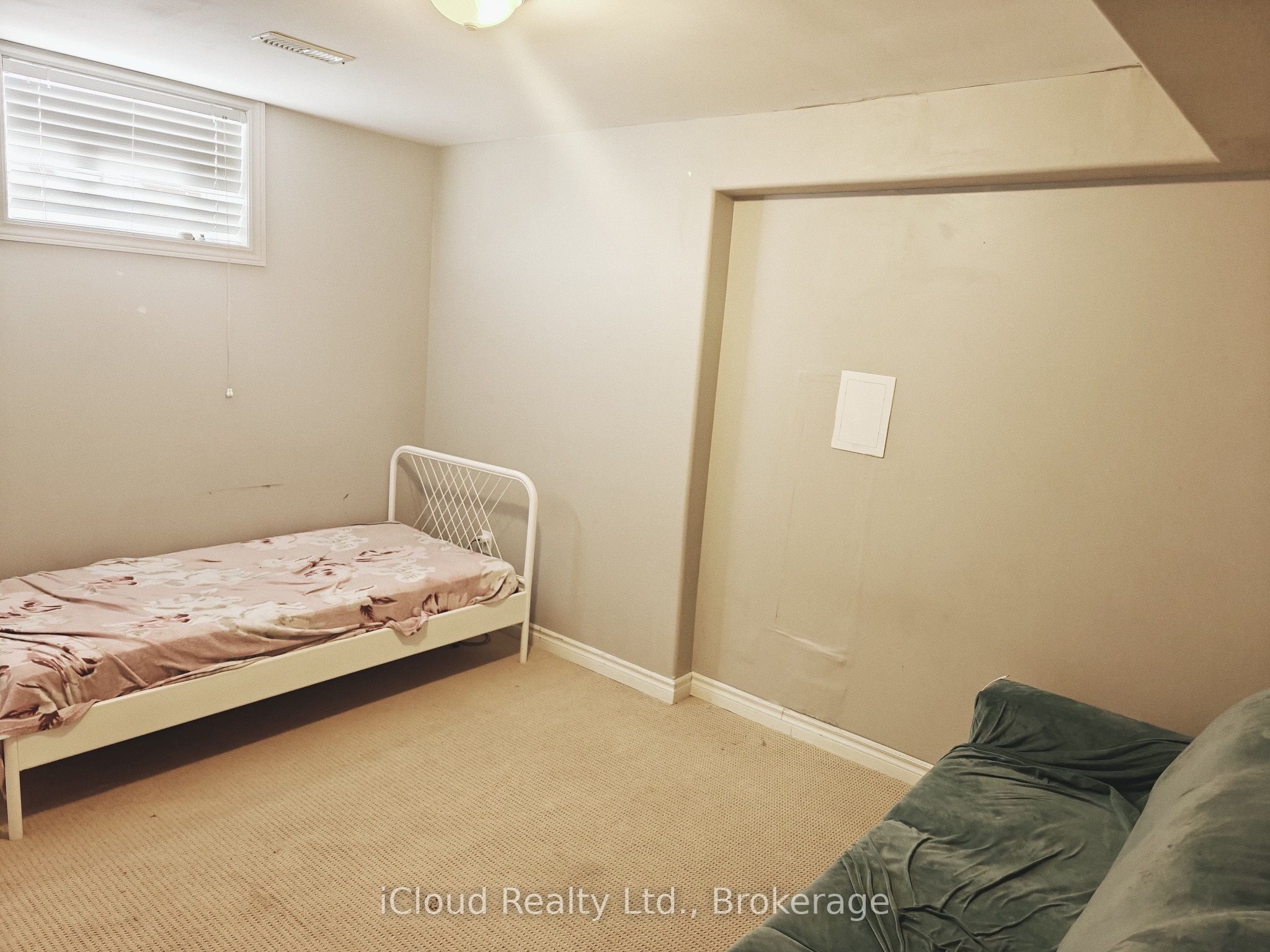 72 Graihawk Drive Property Photo 9