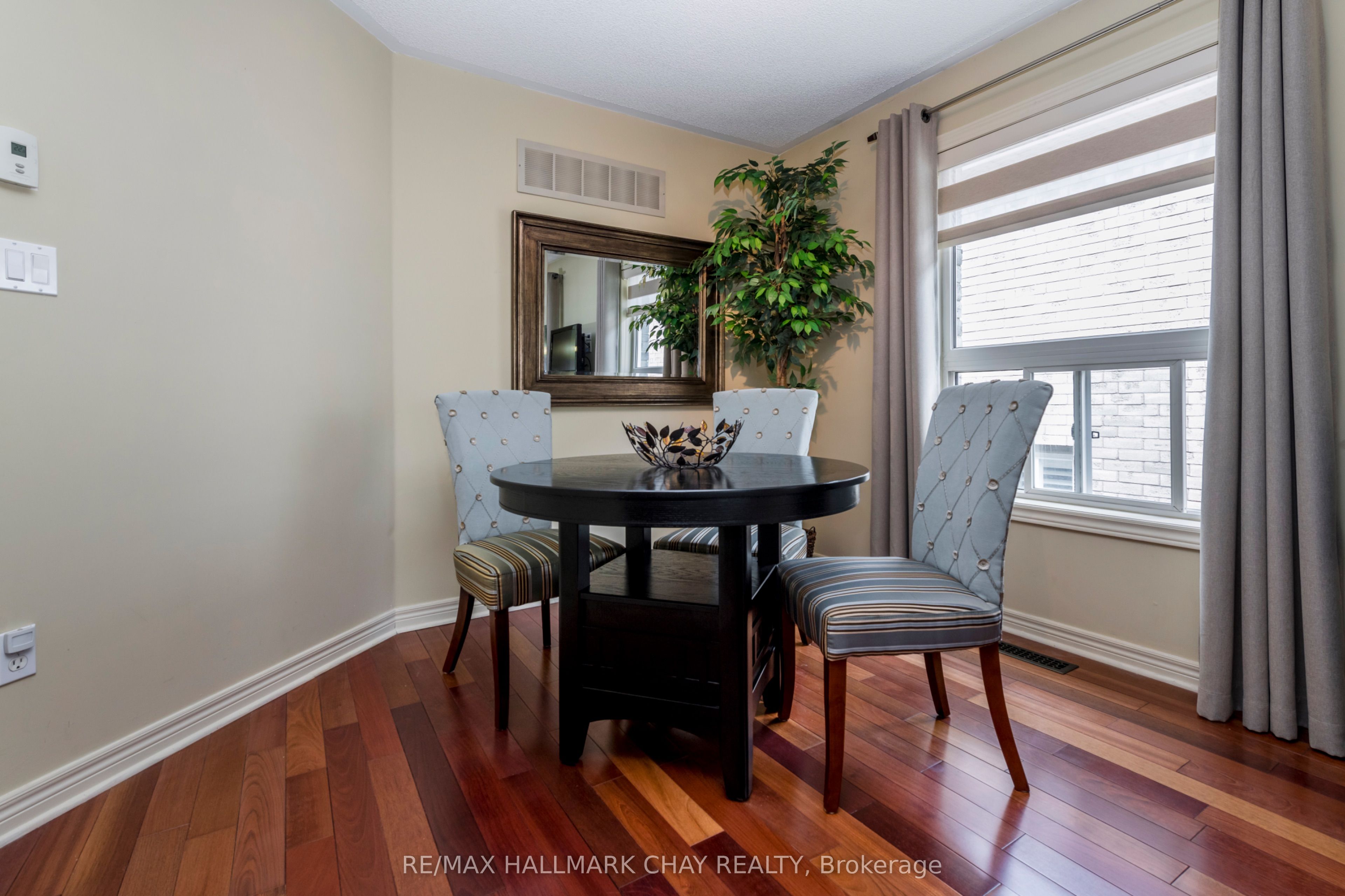 22 Peter Street Property Photo 7