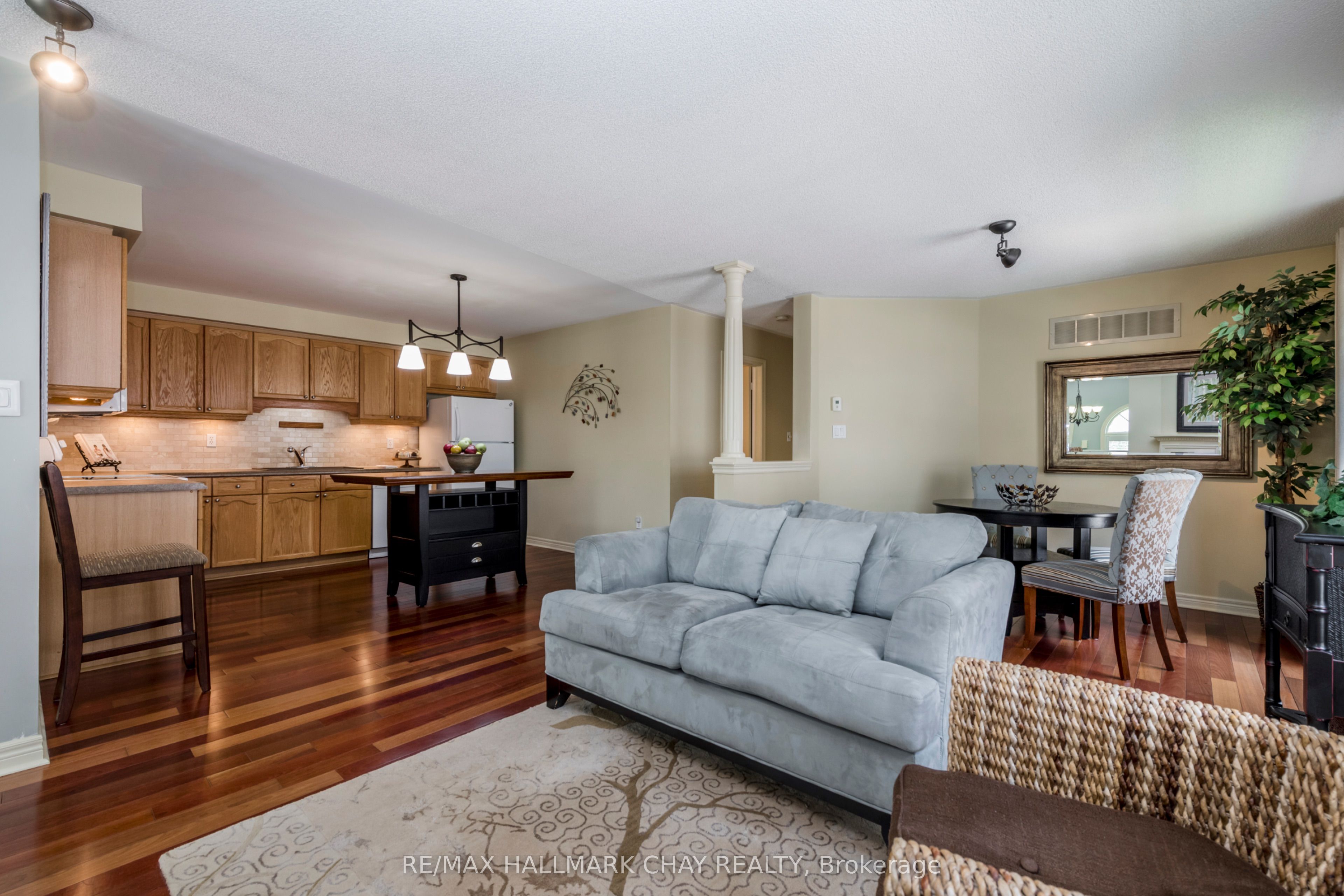 22 Peter Street Property Photo 8