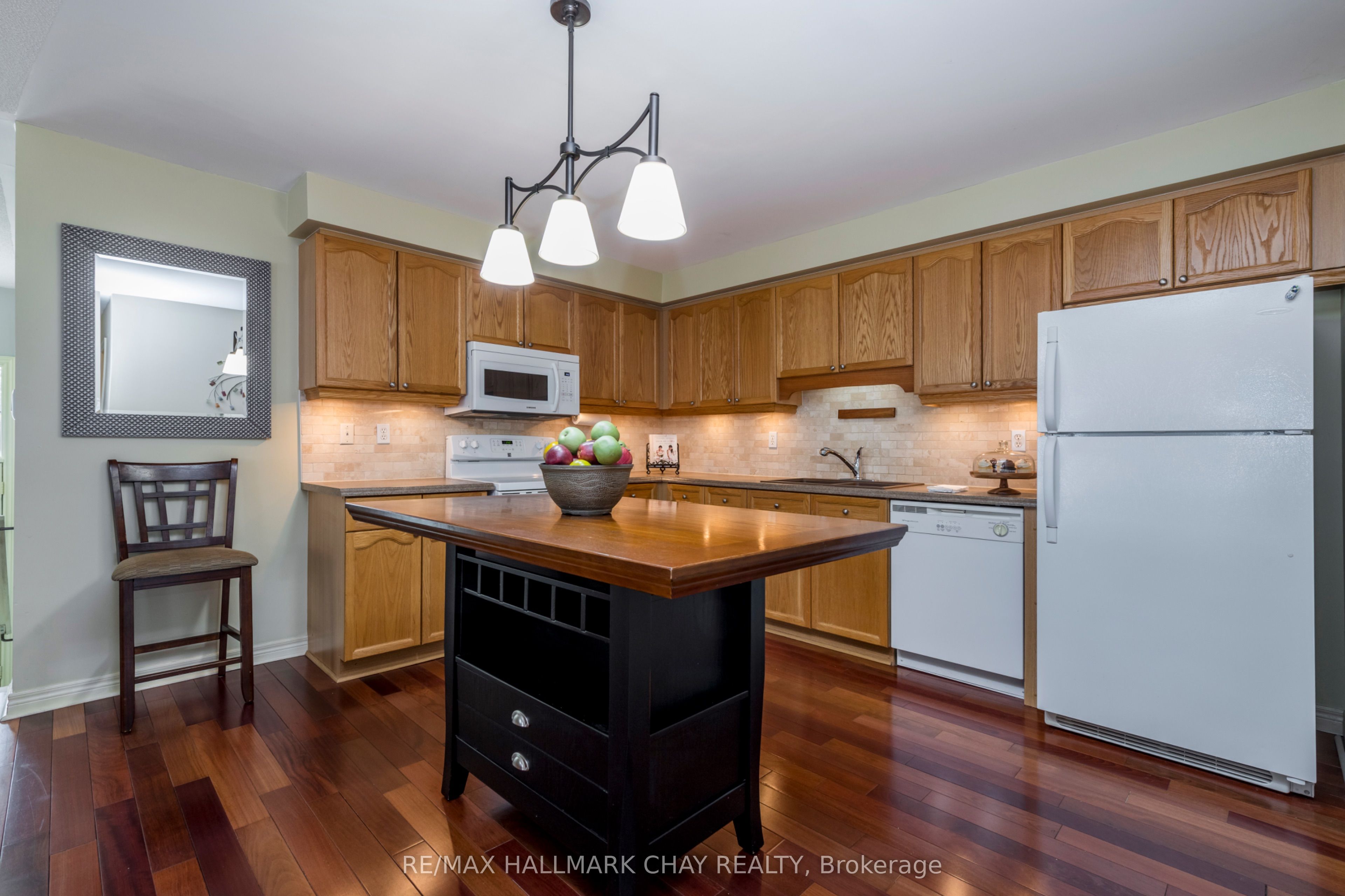 22 Peter Street Property Photo 9