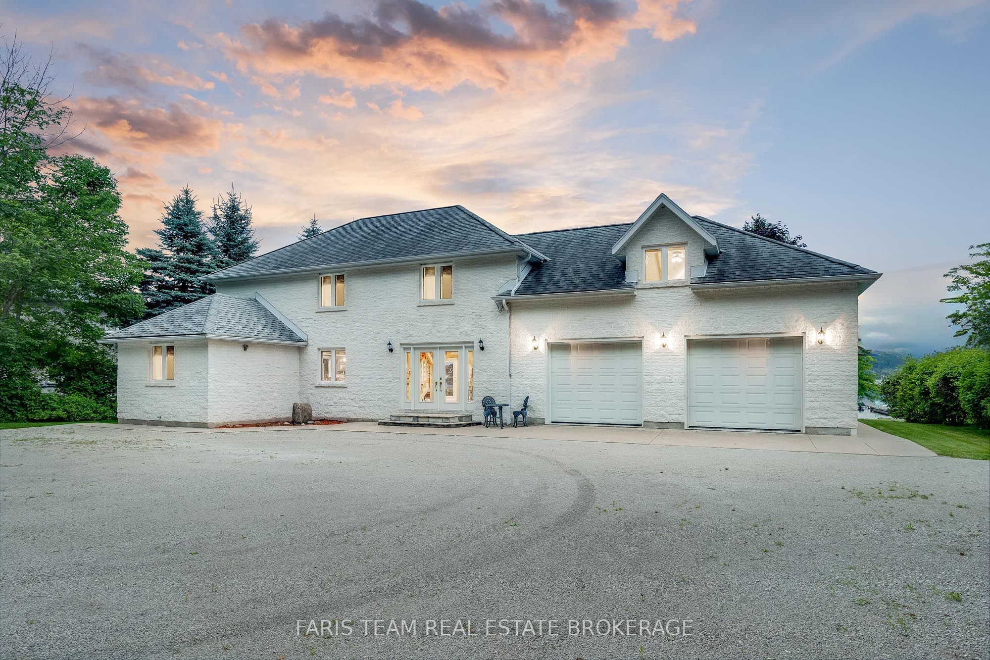 187 Champlain Road Property Photo 2