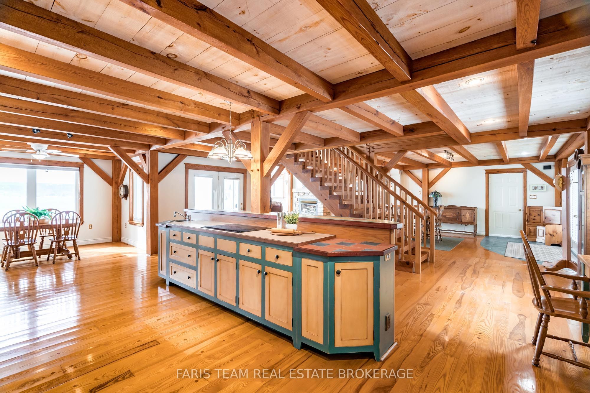 187 Champlain Road Property Photo 6